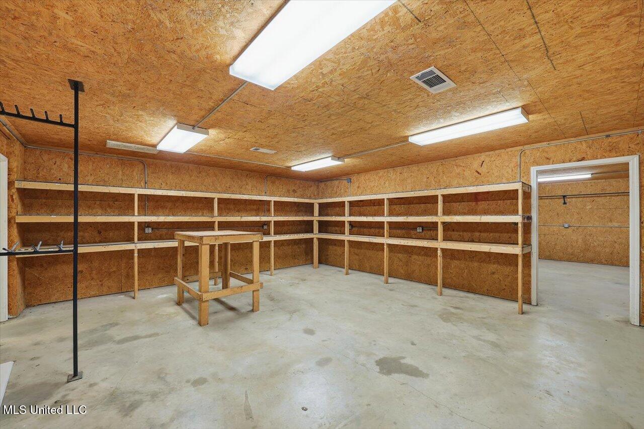 1488 Industrial Drive Property Photo 42