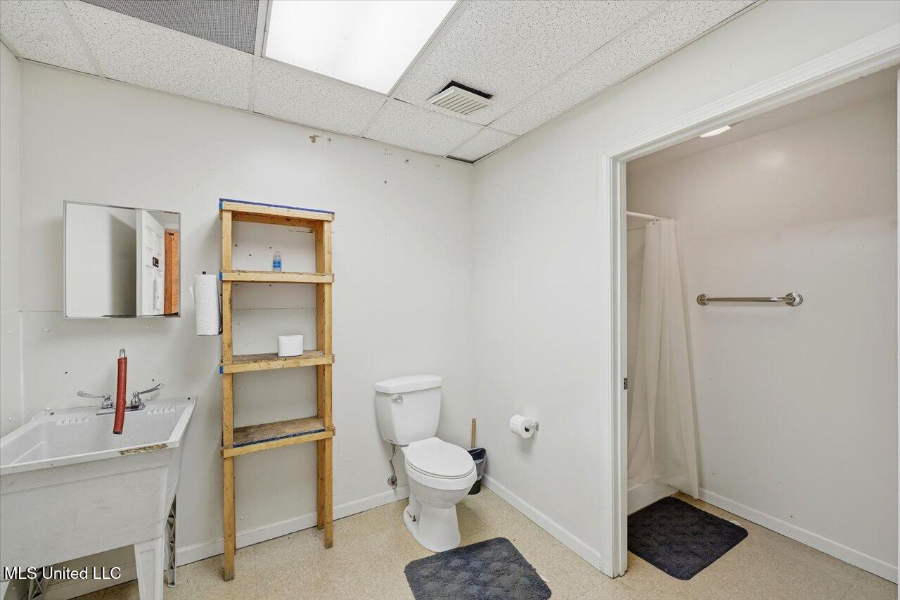 1488 Industrial Drive Property Photo 45