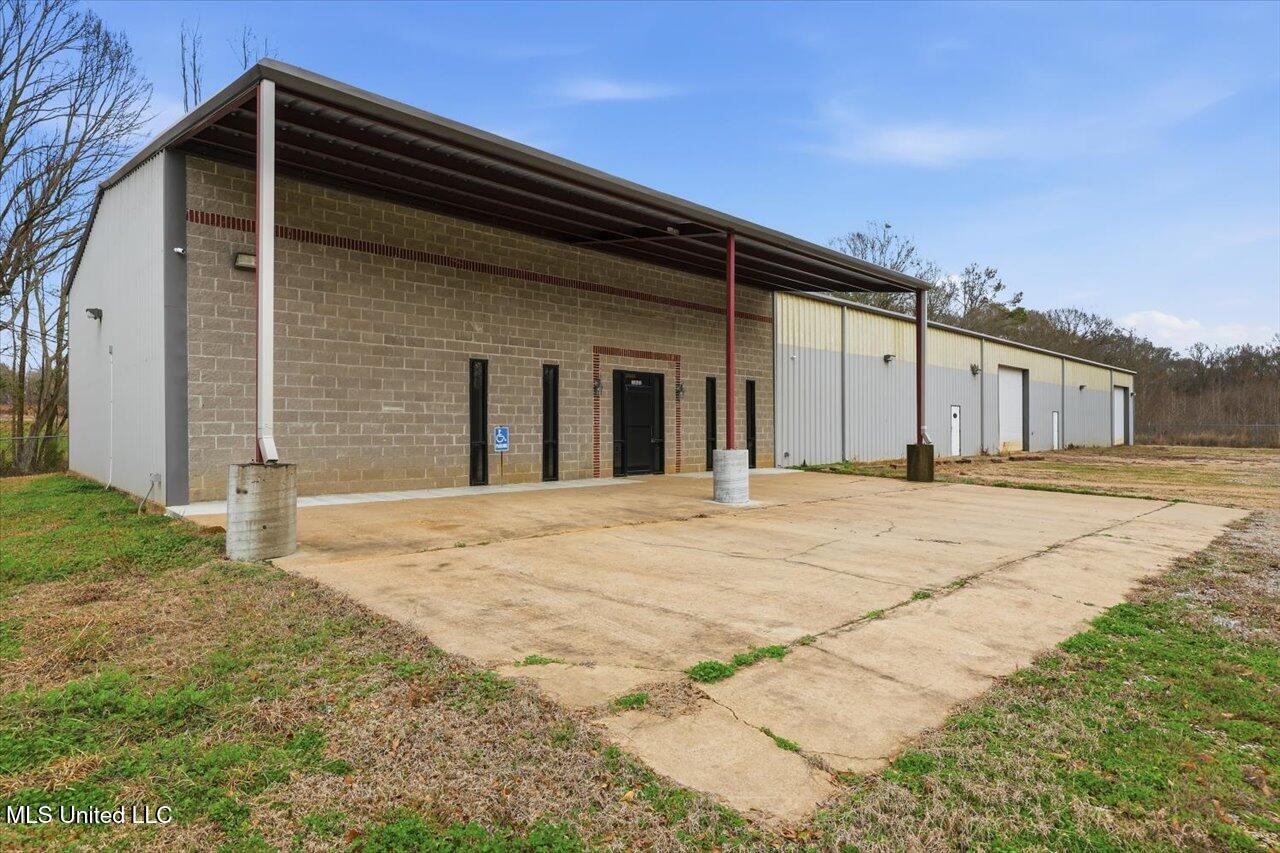 1488 Industrial Drive Property Photo 58
