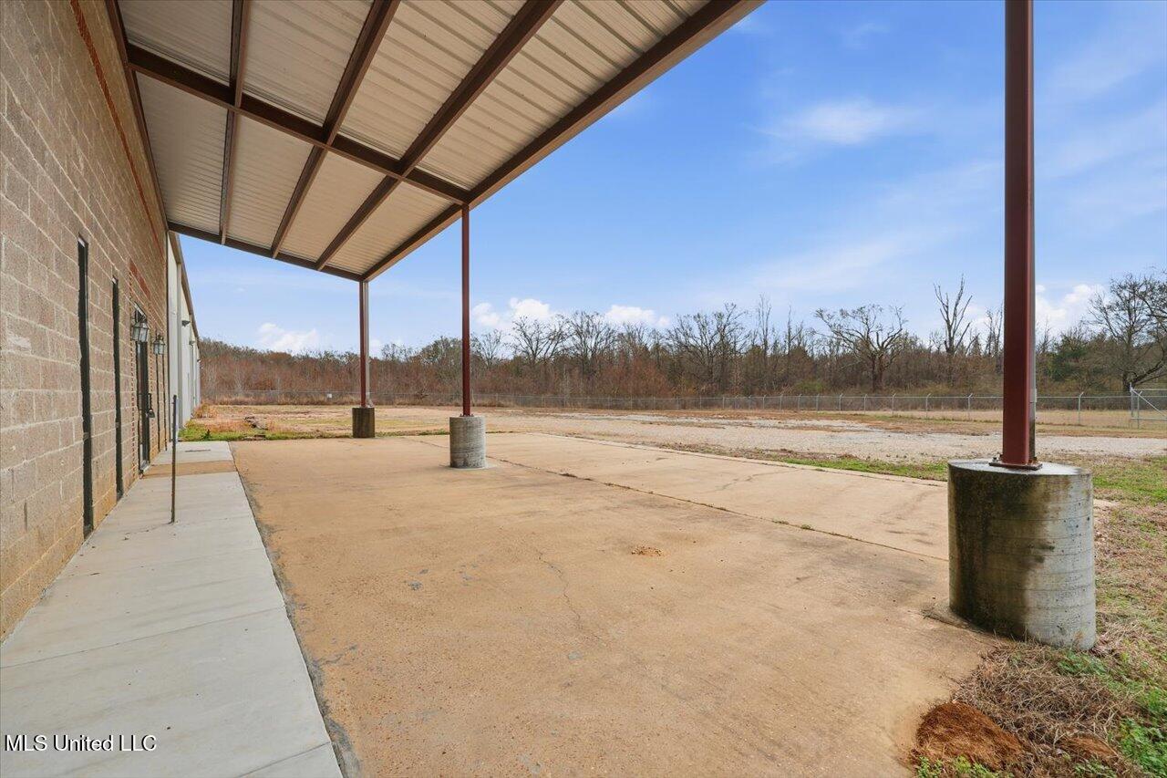 1488 Industrial Drive Property Photo 59