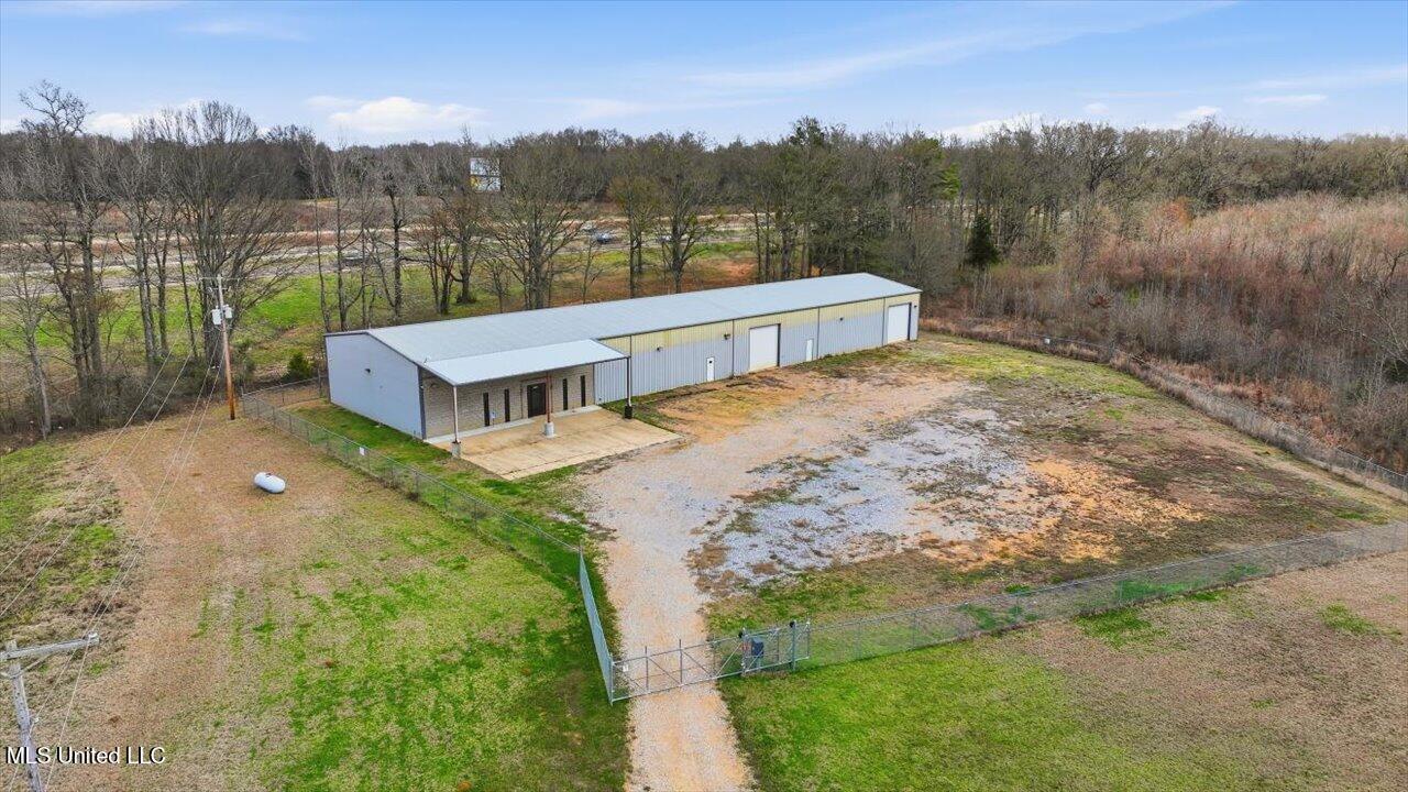 1488 Industrial Drive Property Photo 77