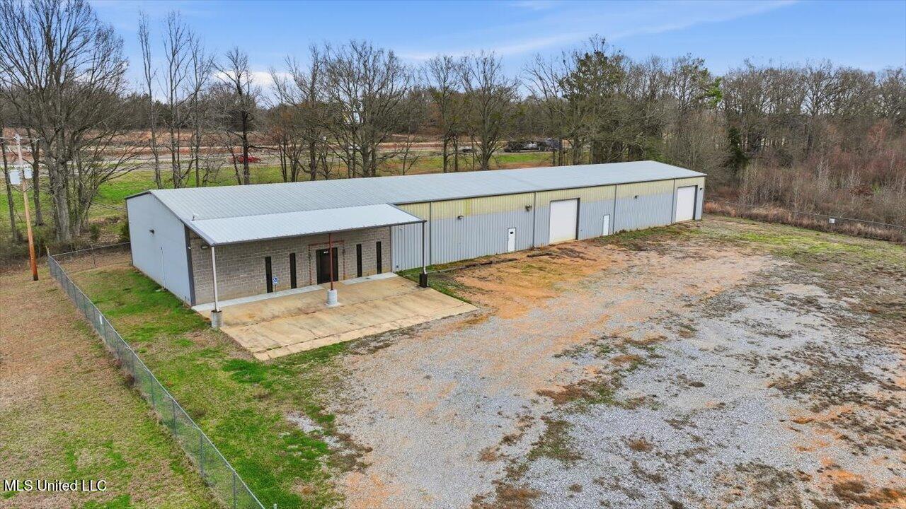 1488 Industrial Drive Property Photo 78