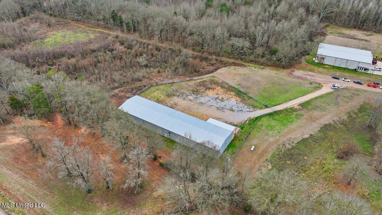 1488 Industrial Drive Property Photo 88