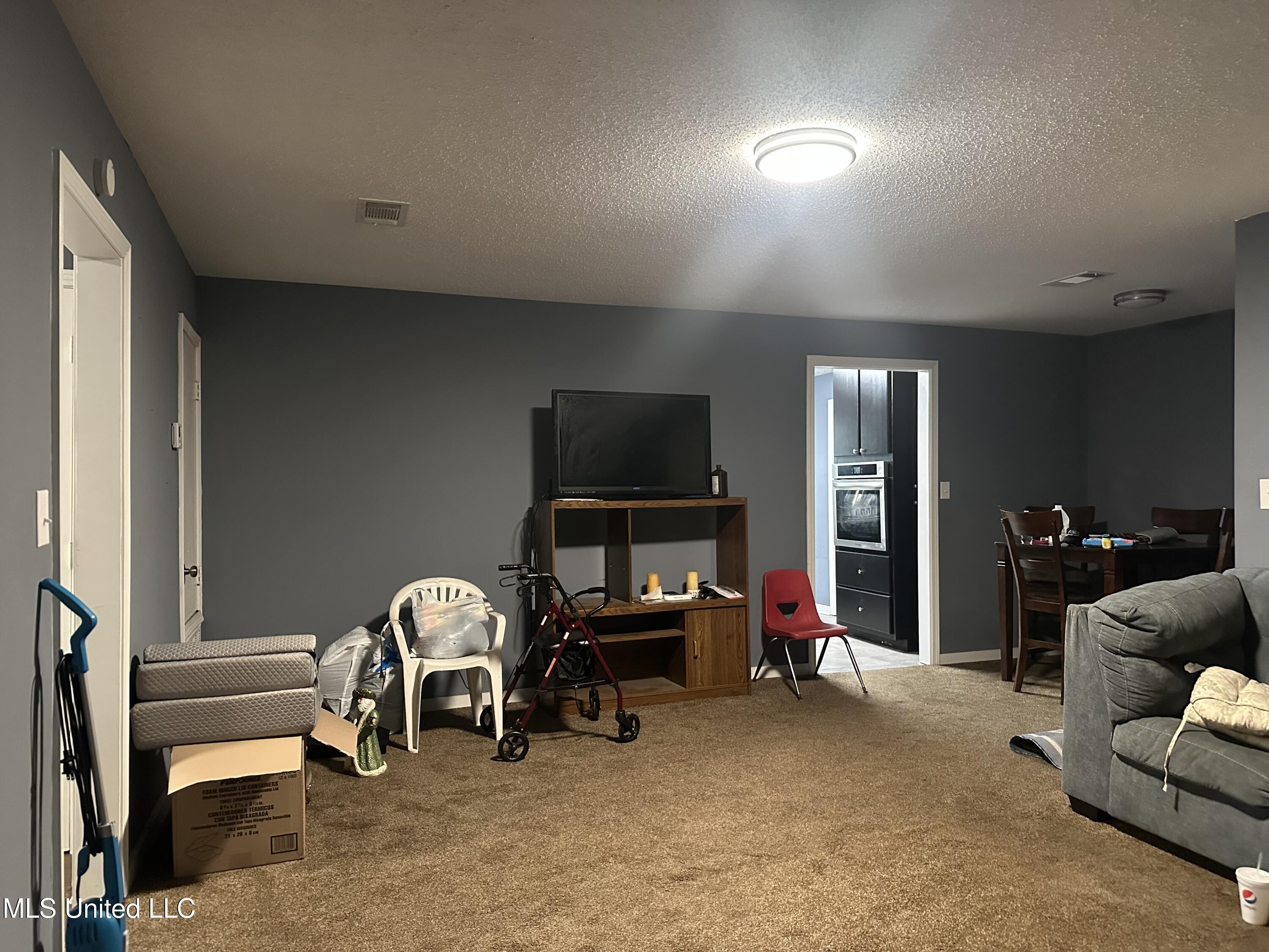 1156 Garden Park Drive Property Photo 17