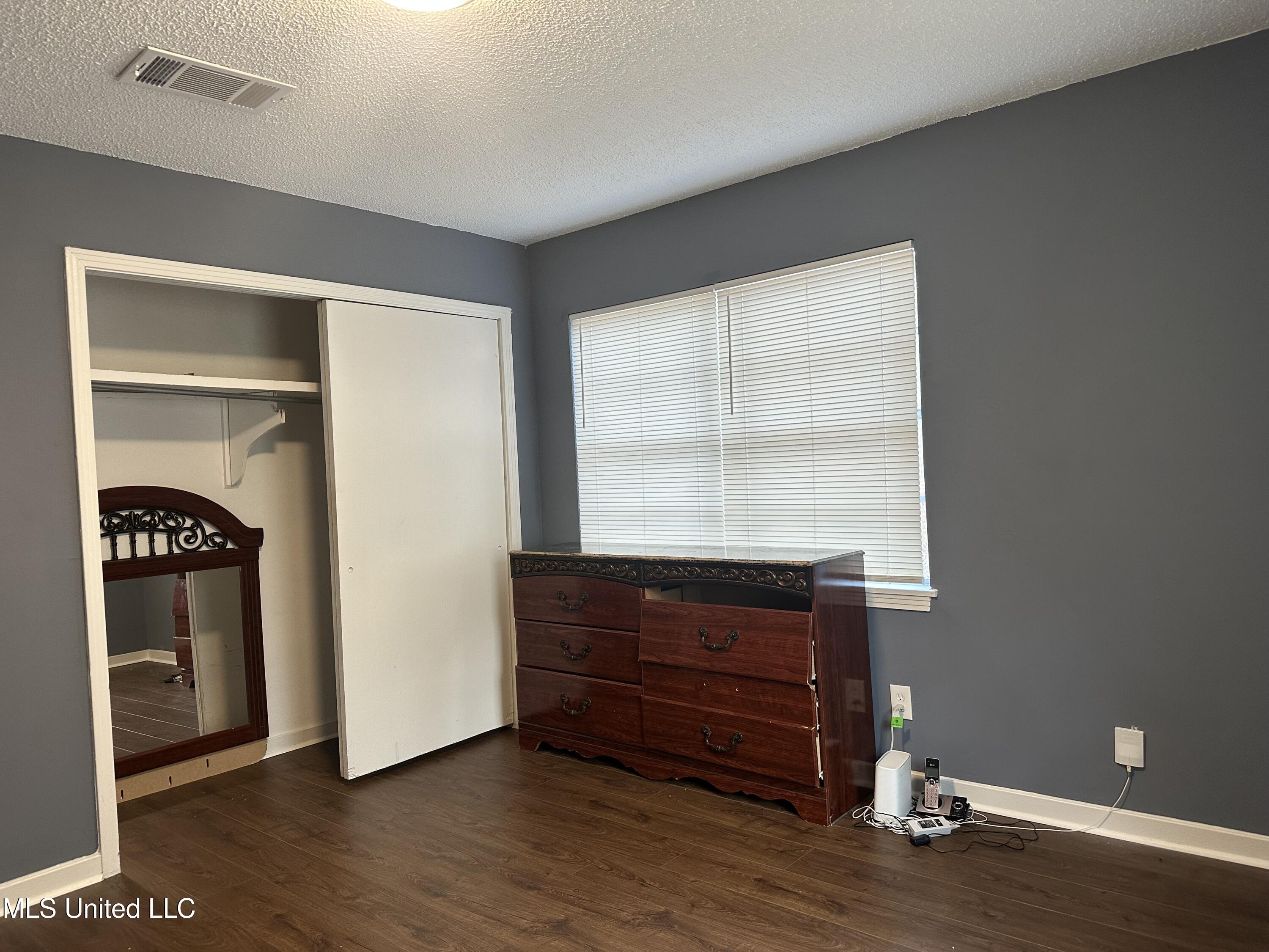 1156 Garden Park Drive Property Photo 21