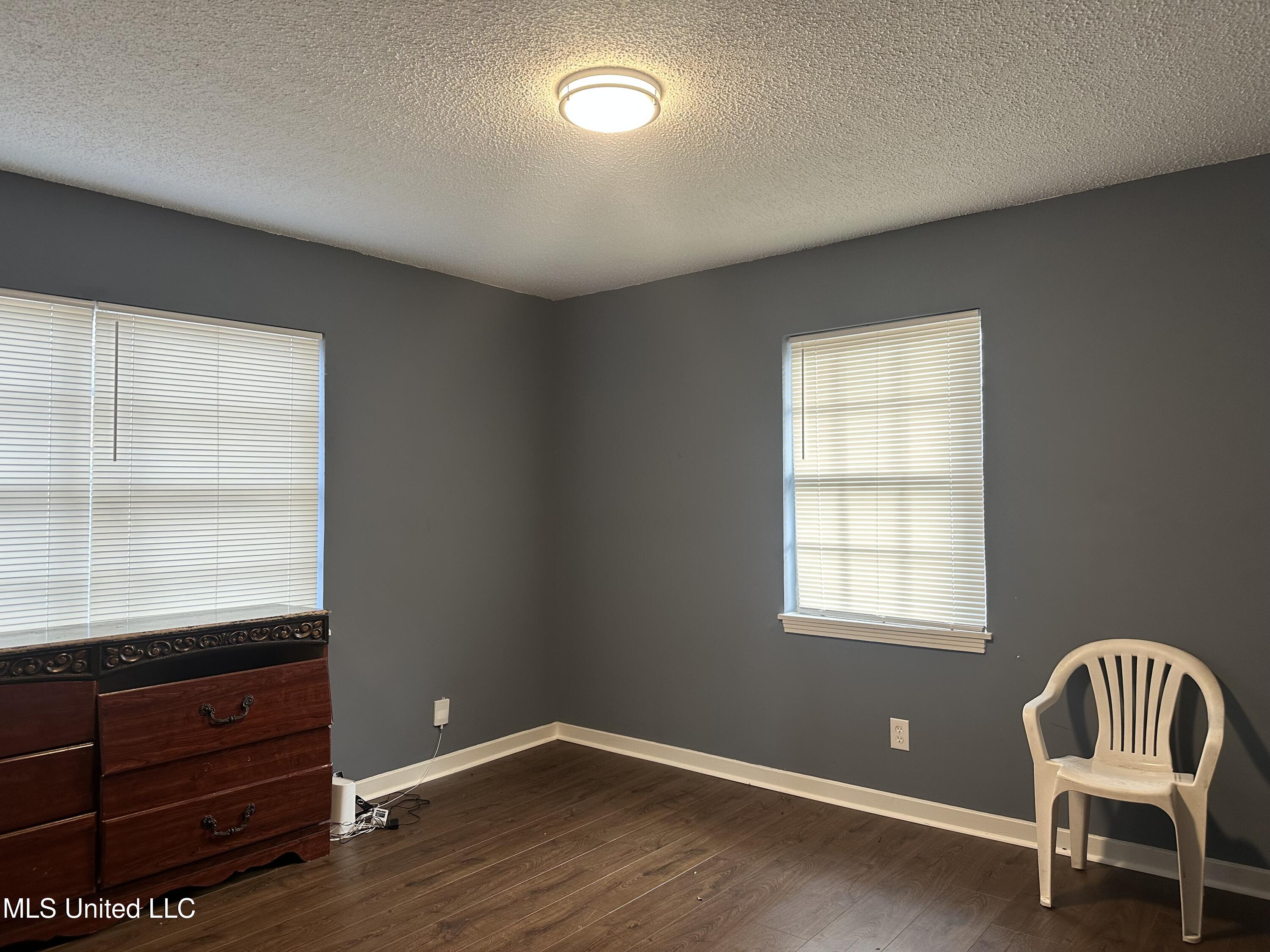 1156 Garden Park Drive Property Photo 22