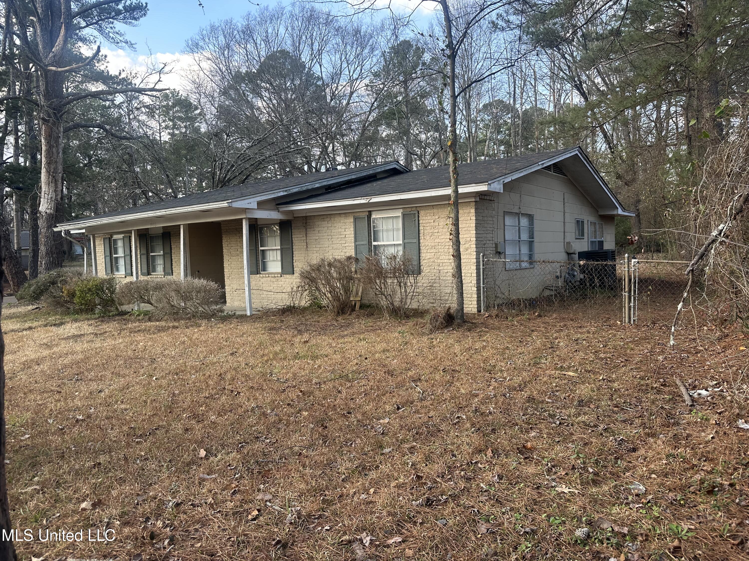 1156 Garden Park Drive Property Photo 32