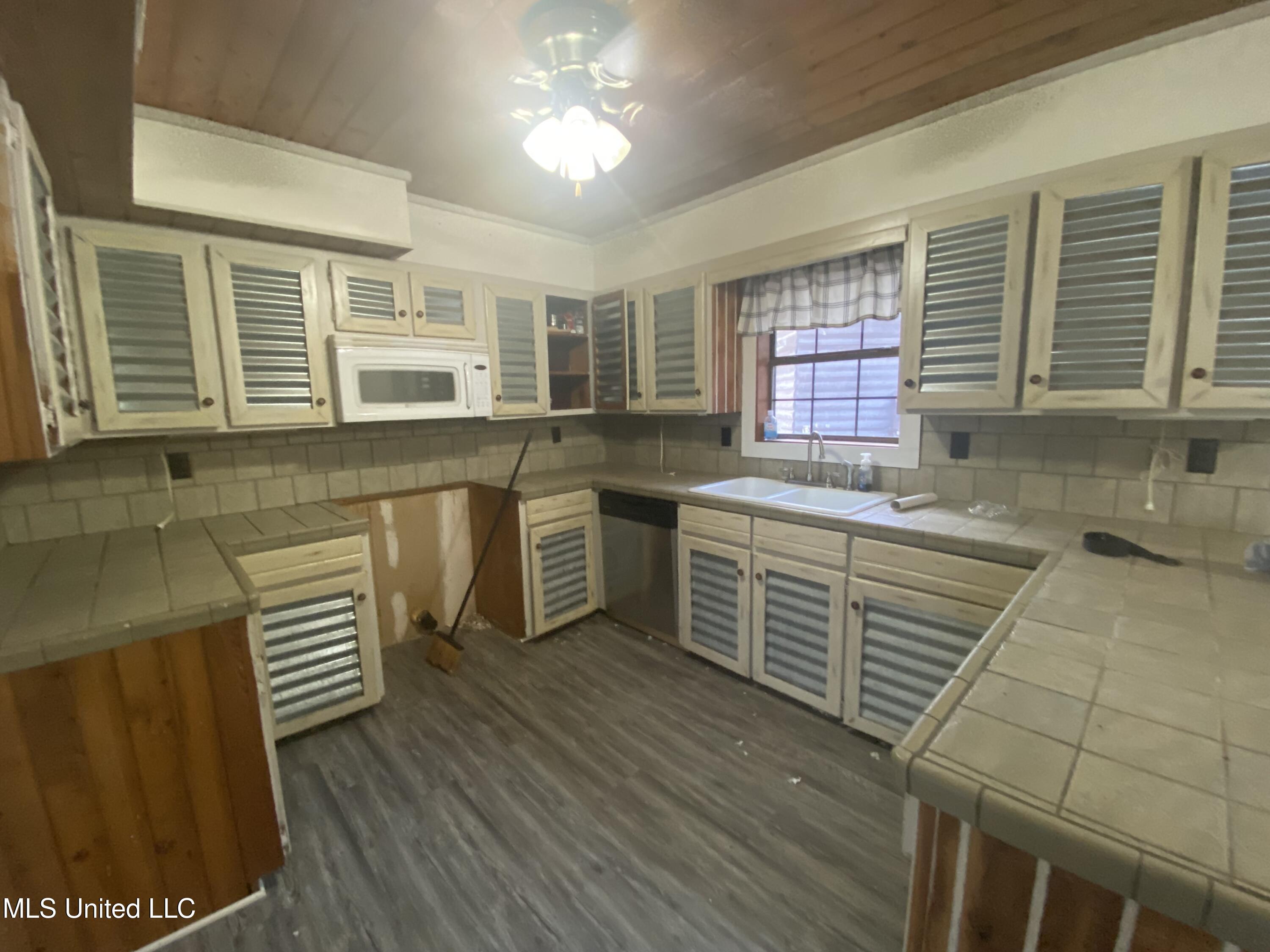 3070 Louisiana 8 Property Photo 9