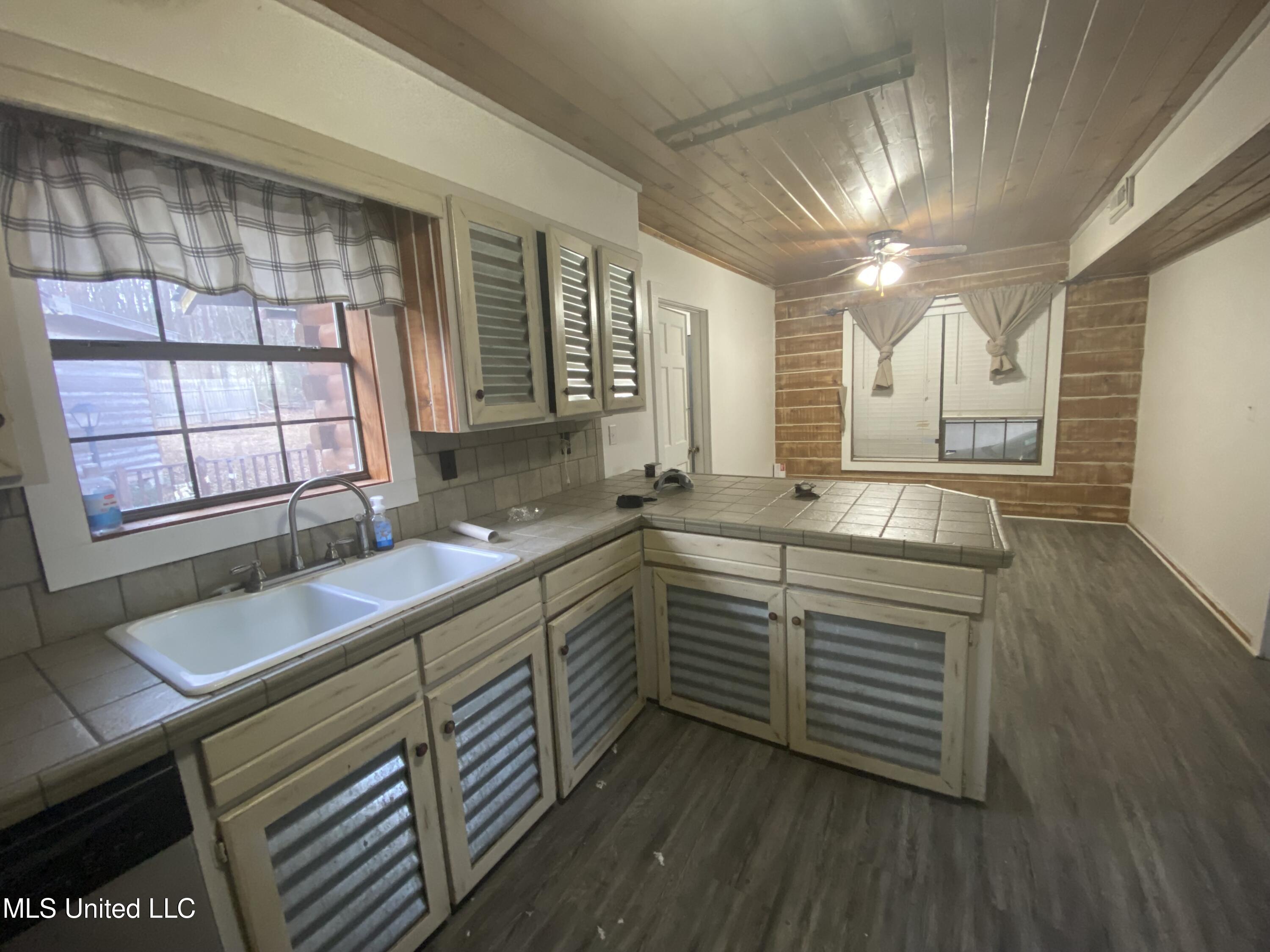 3070 Louisiana 8 Property Photo 10