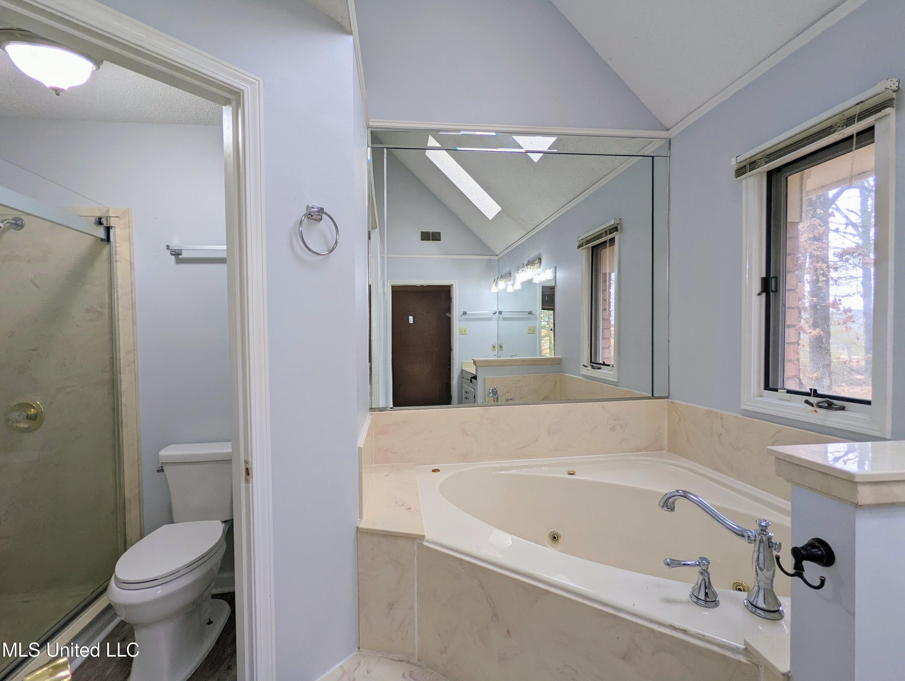 237 S Highway 51 Property Photo 26