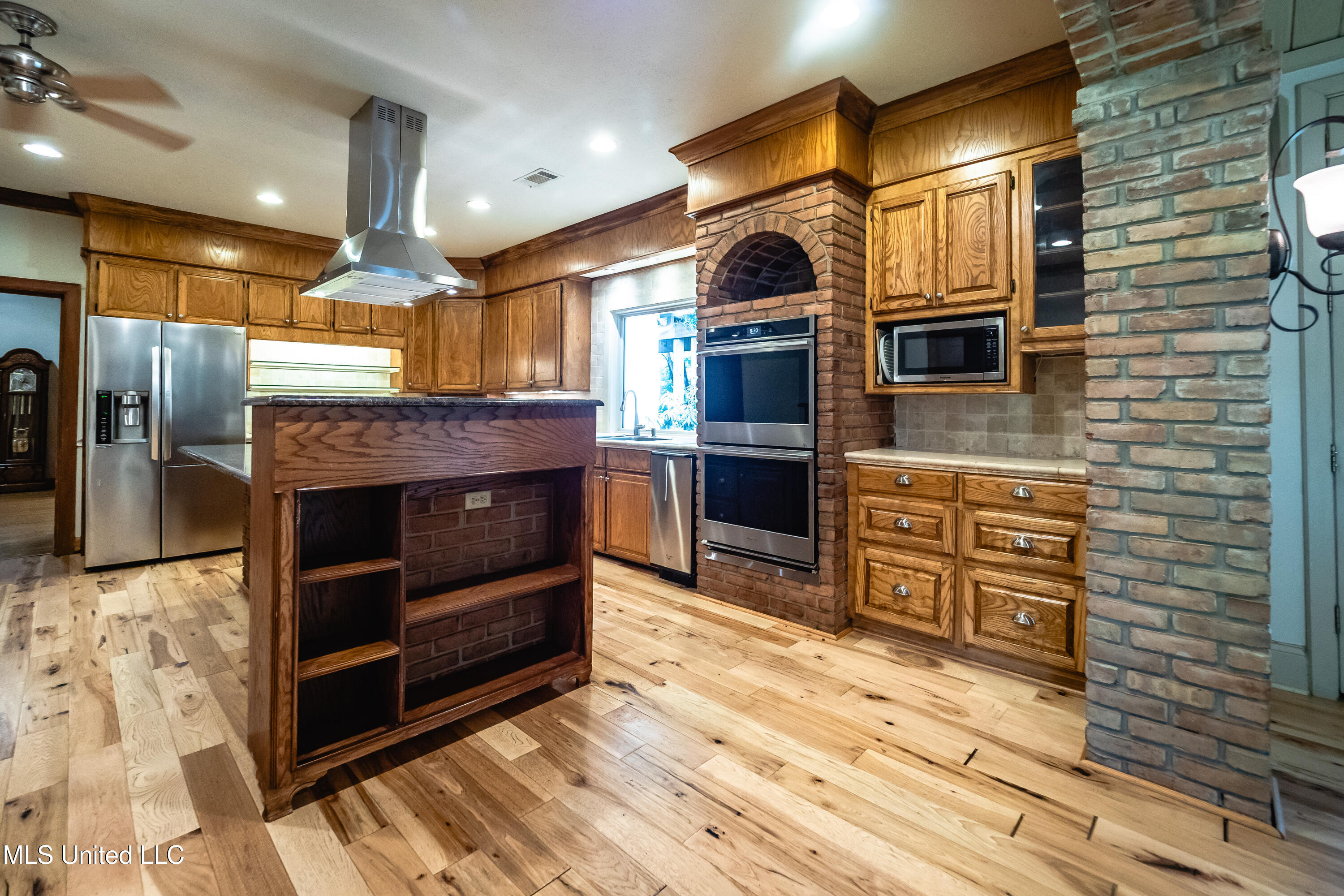 6147 Wirtz Road Property Photo 11