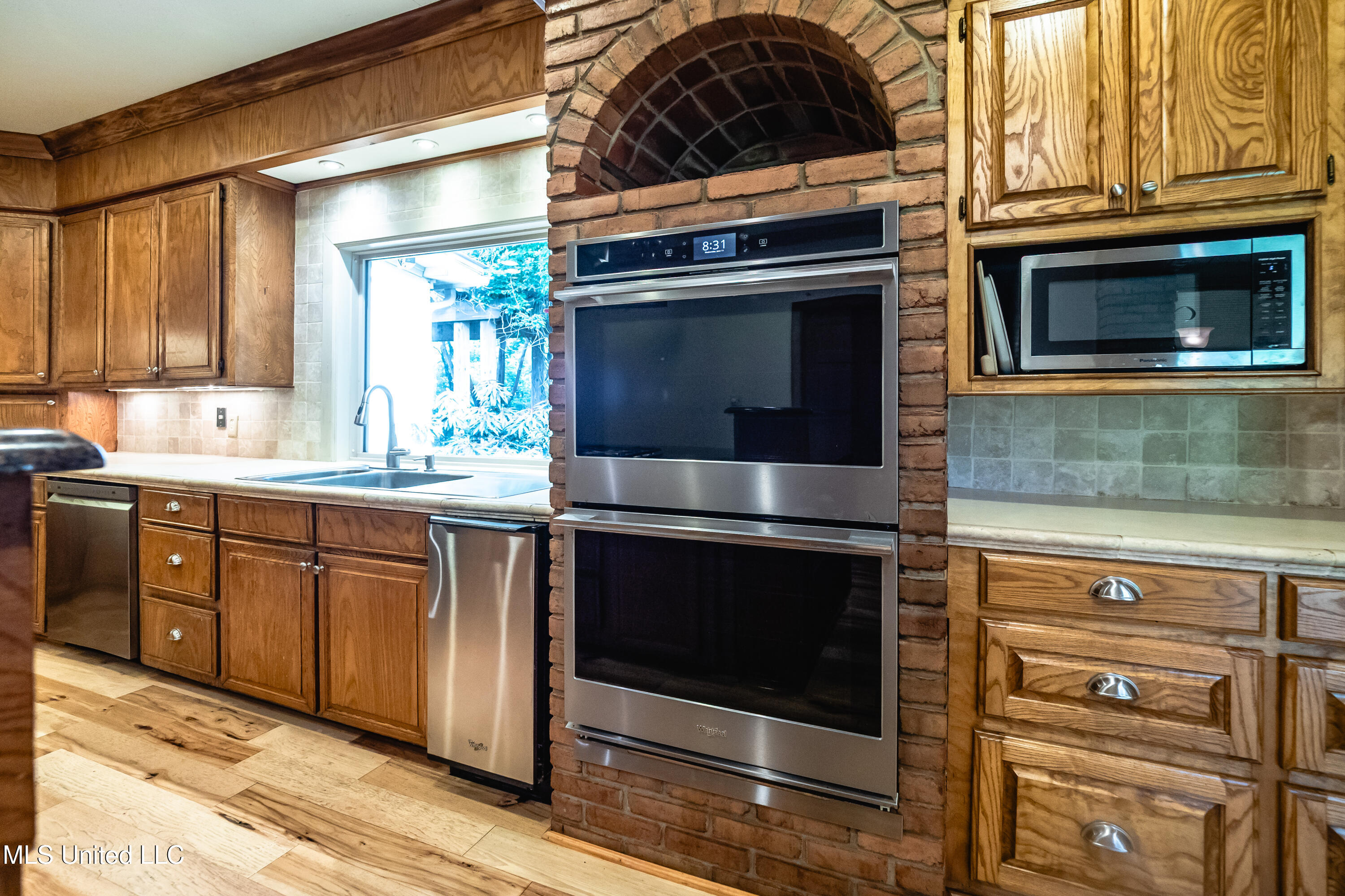 6147 Wirtz Road Property Photo 12