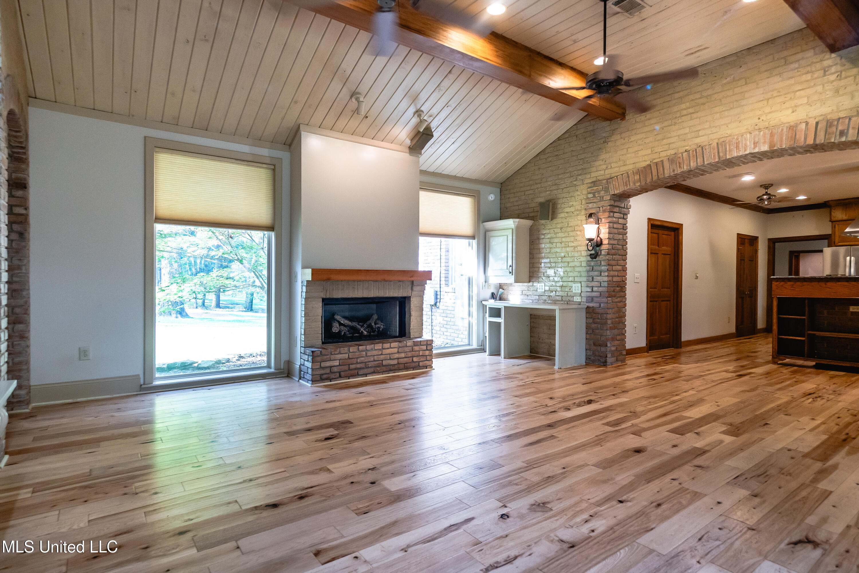 6147 Wirtz Road Property Photo 15