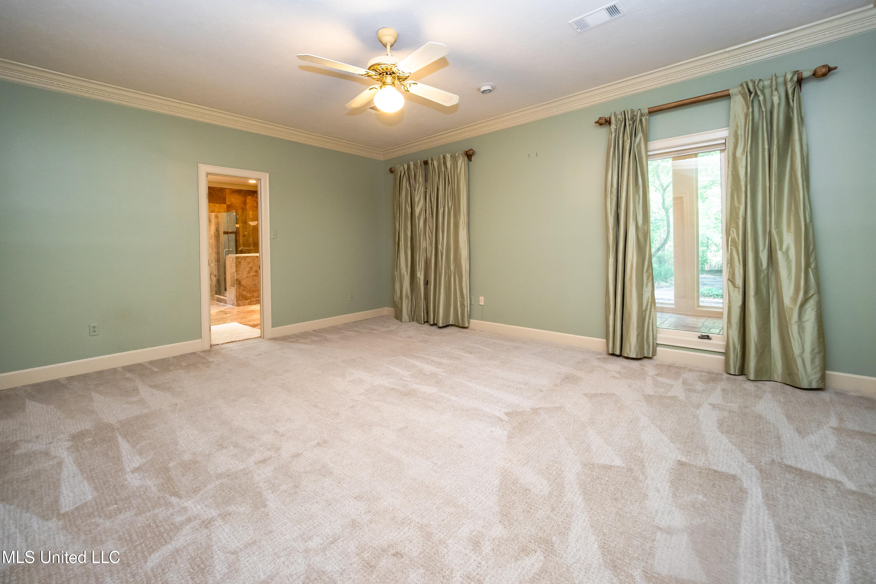 6147 Wirtz Road Property Photo 18