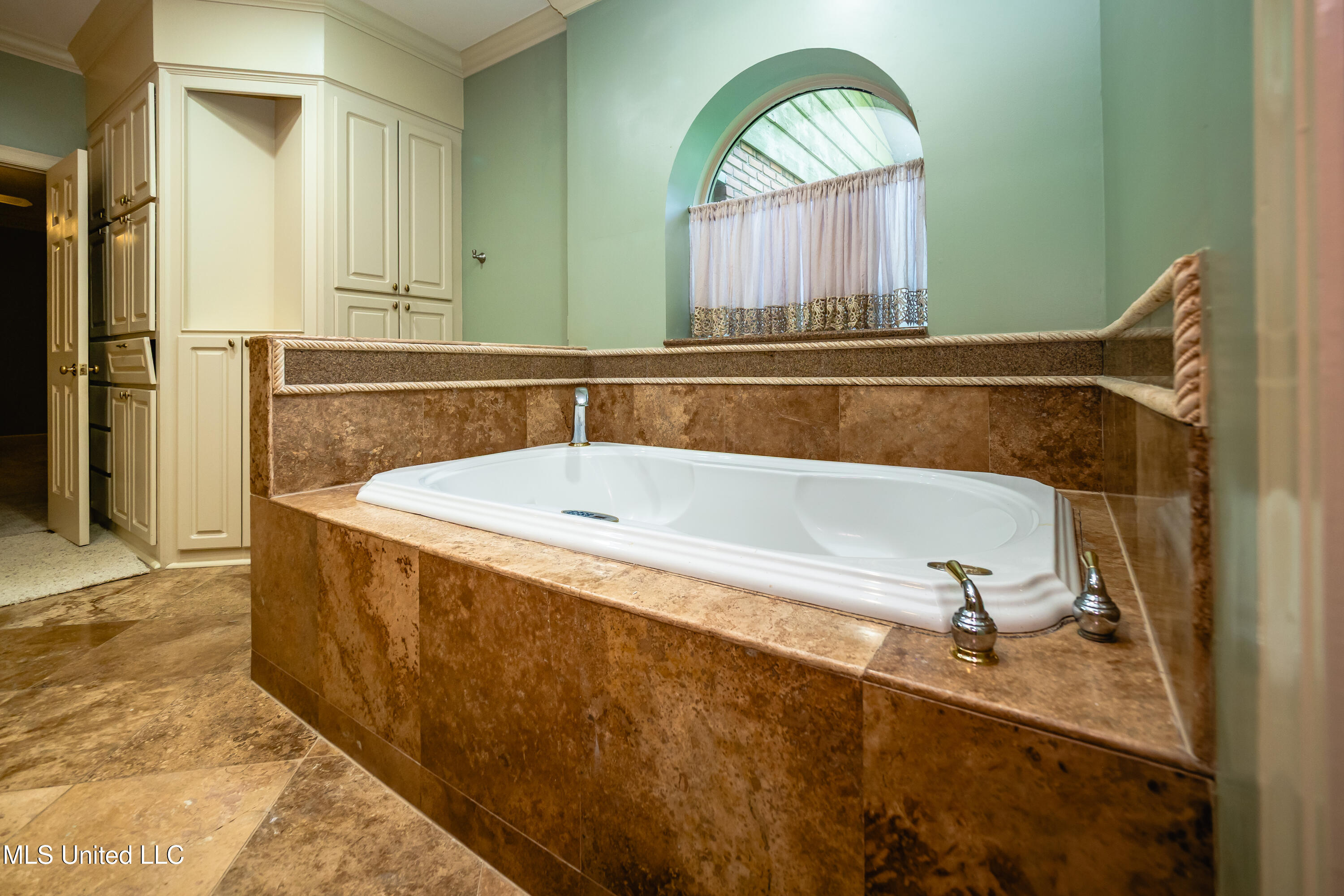 6147 Wirtz Road Property Photo 21