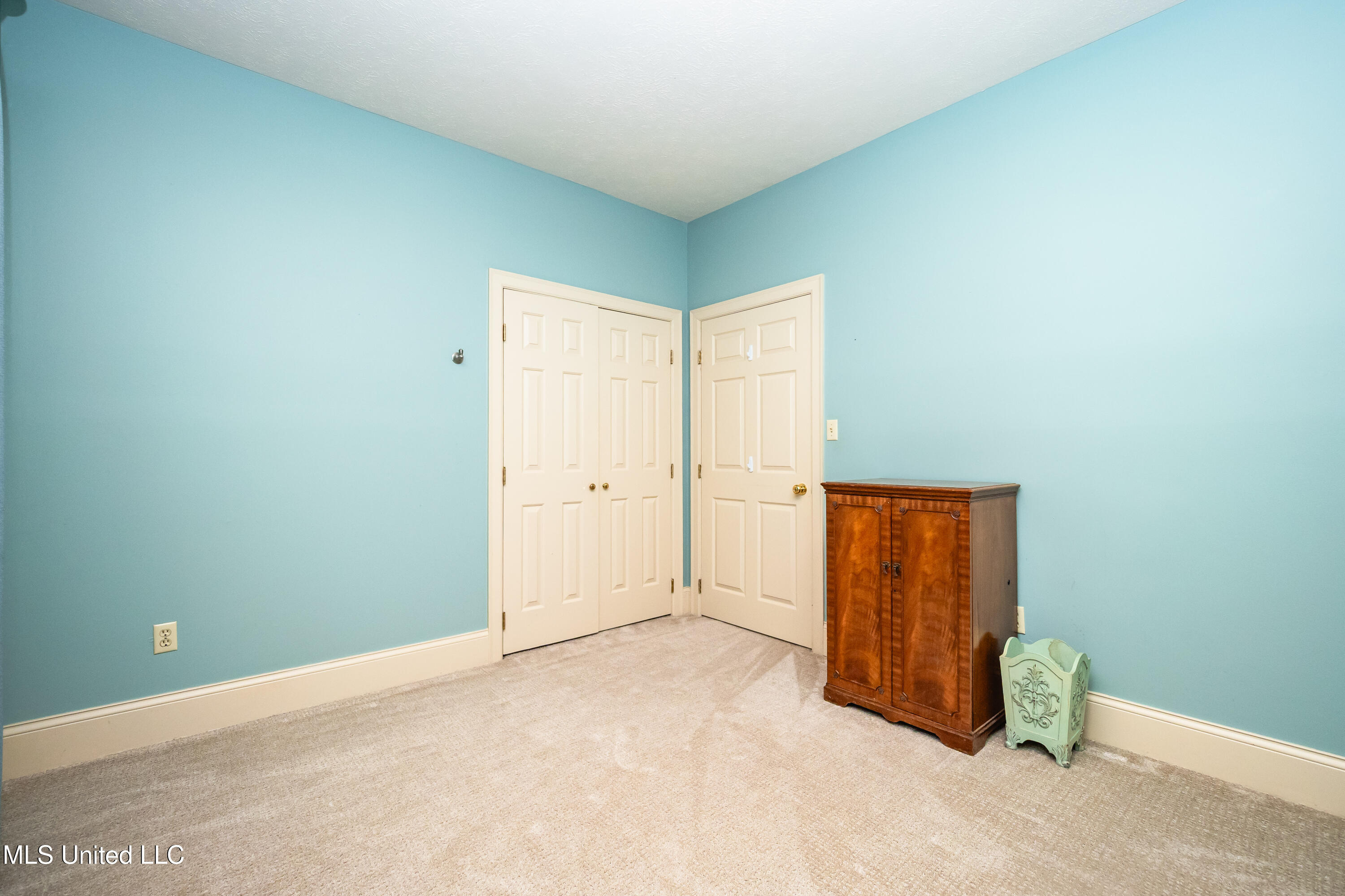 6147 Wirtz Road Property Photo 31