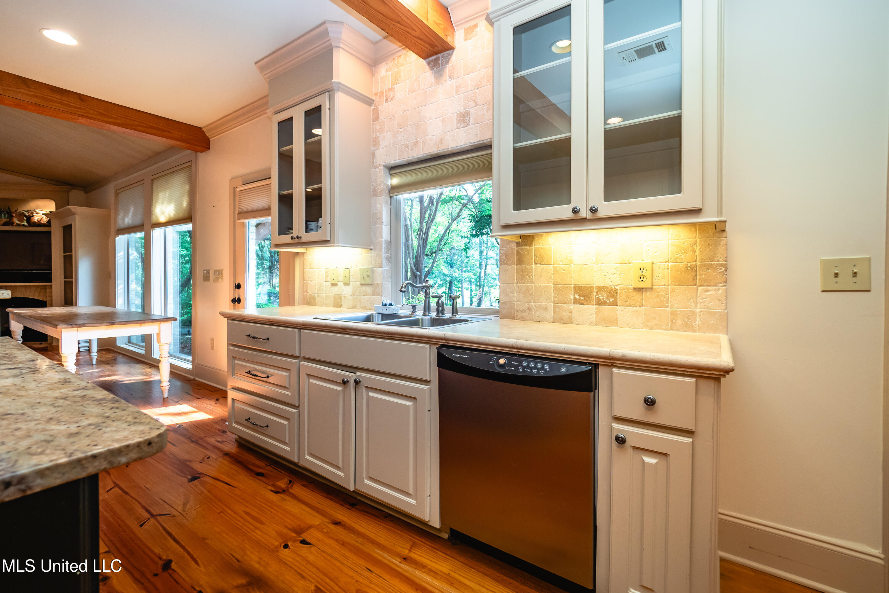6147 Wirtz Road Property Photo 38