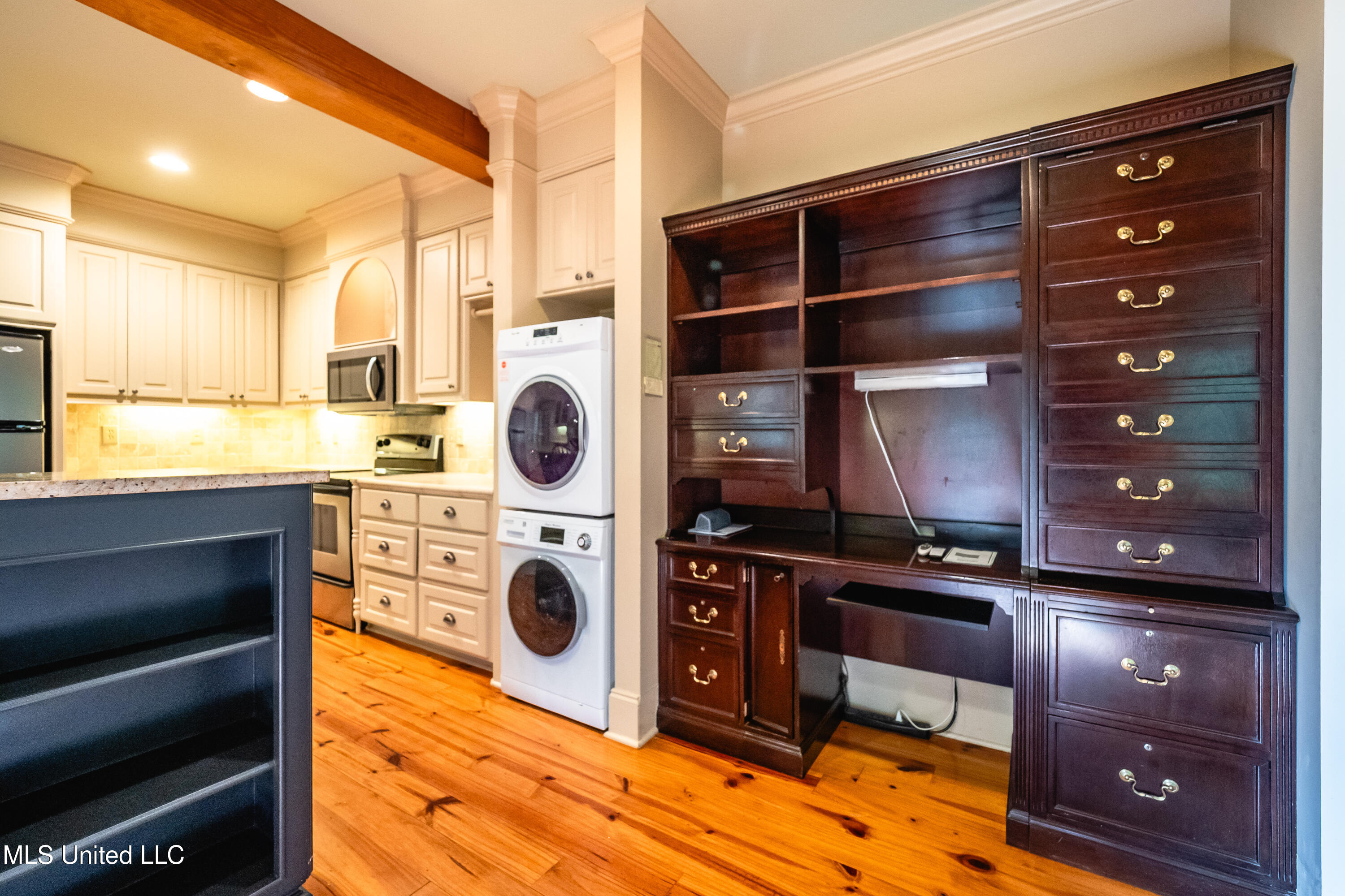 6147 Wirtz Road Property Photo 39