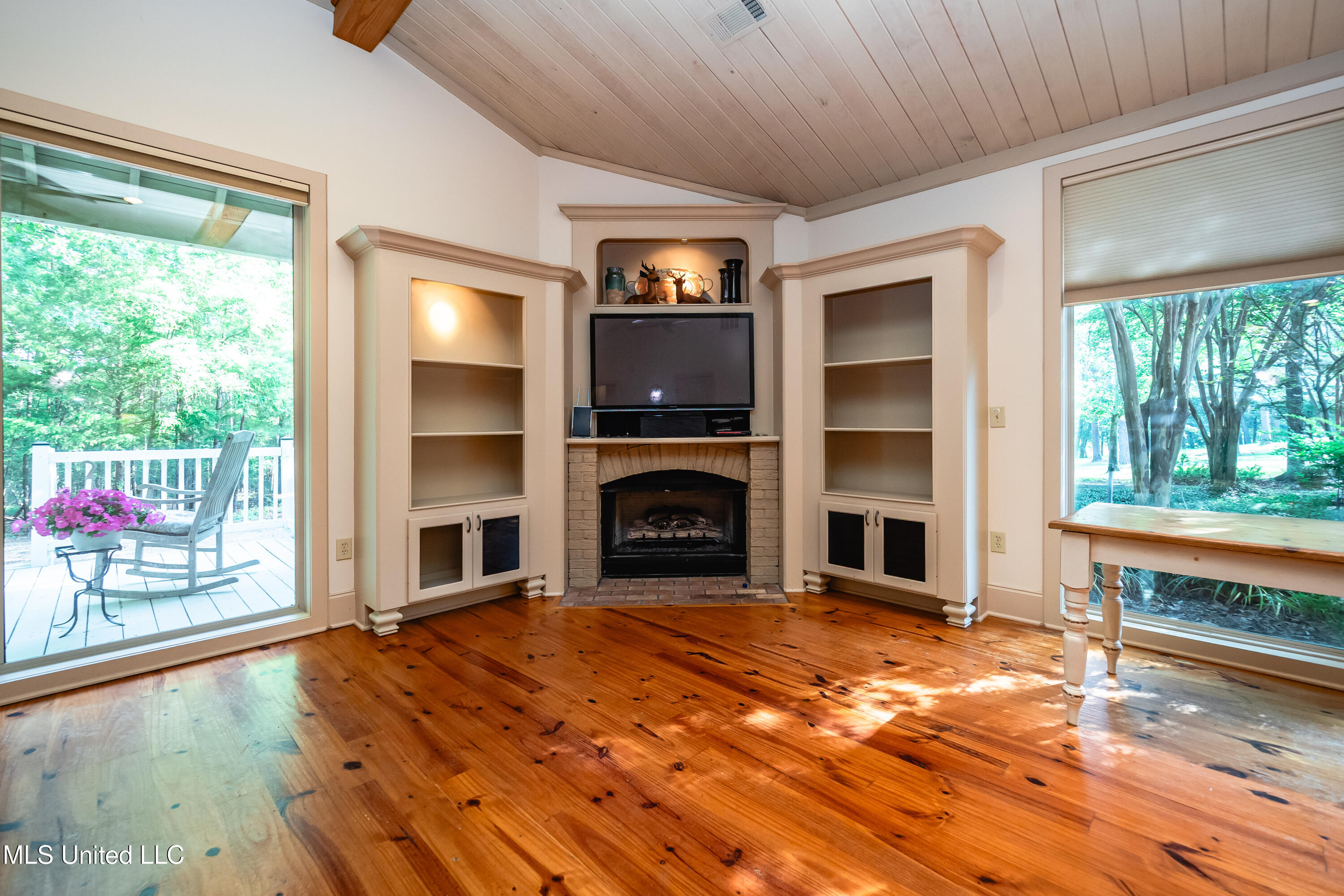 6147 Wirtz Road Property Photo 40