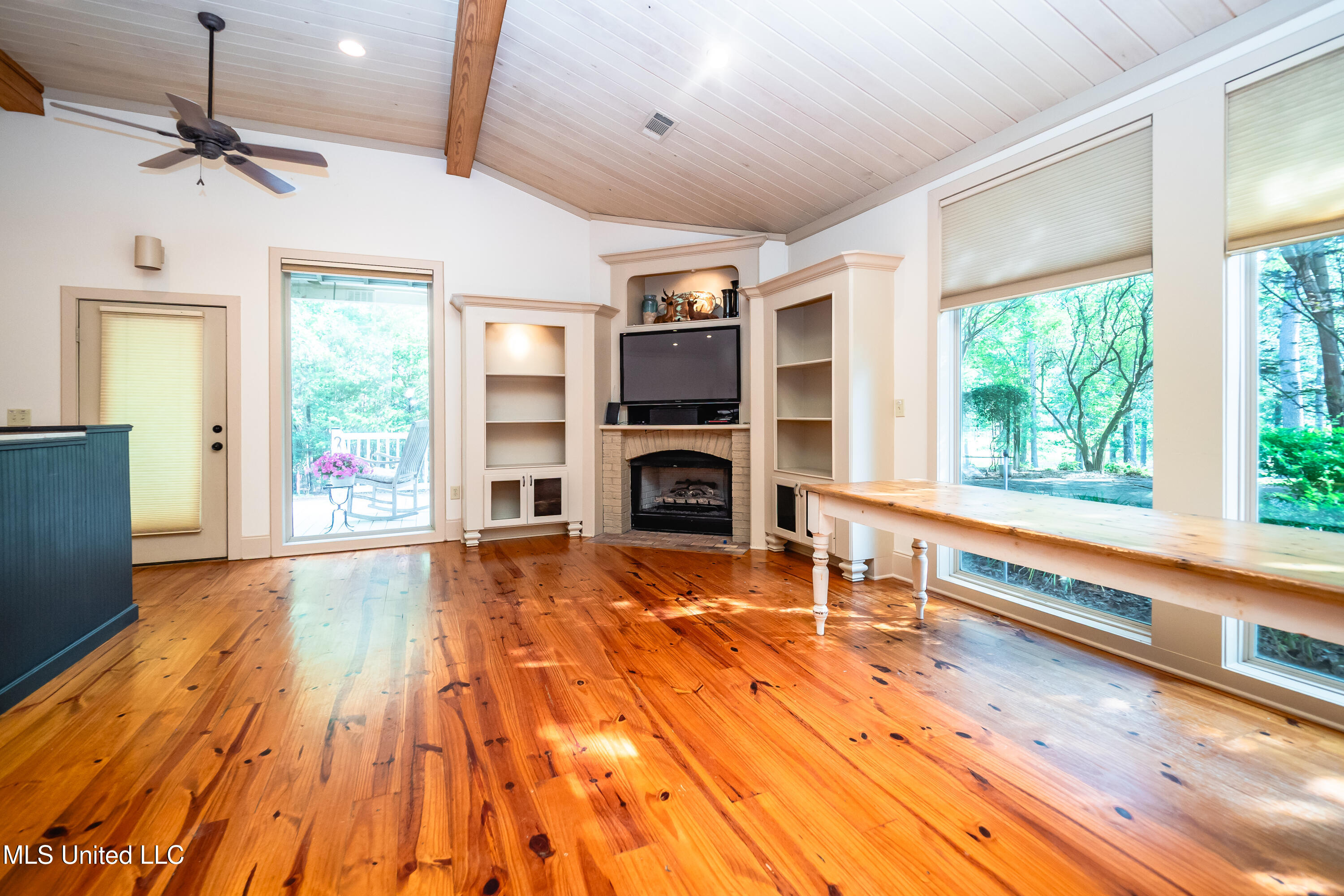6147 Wirtz Road Property Photo 41