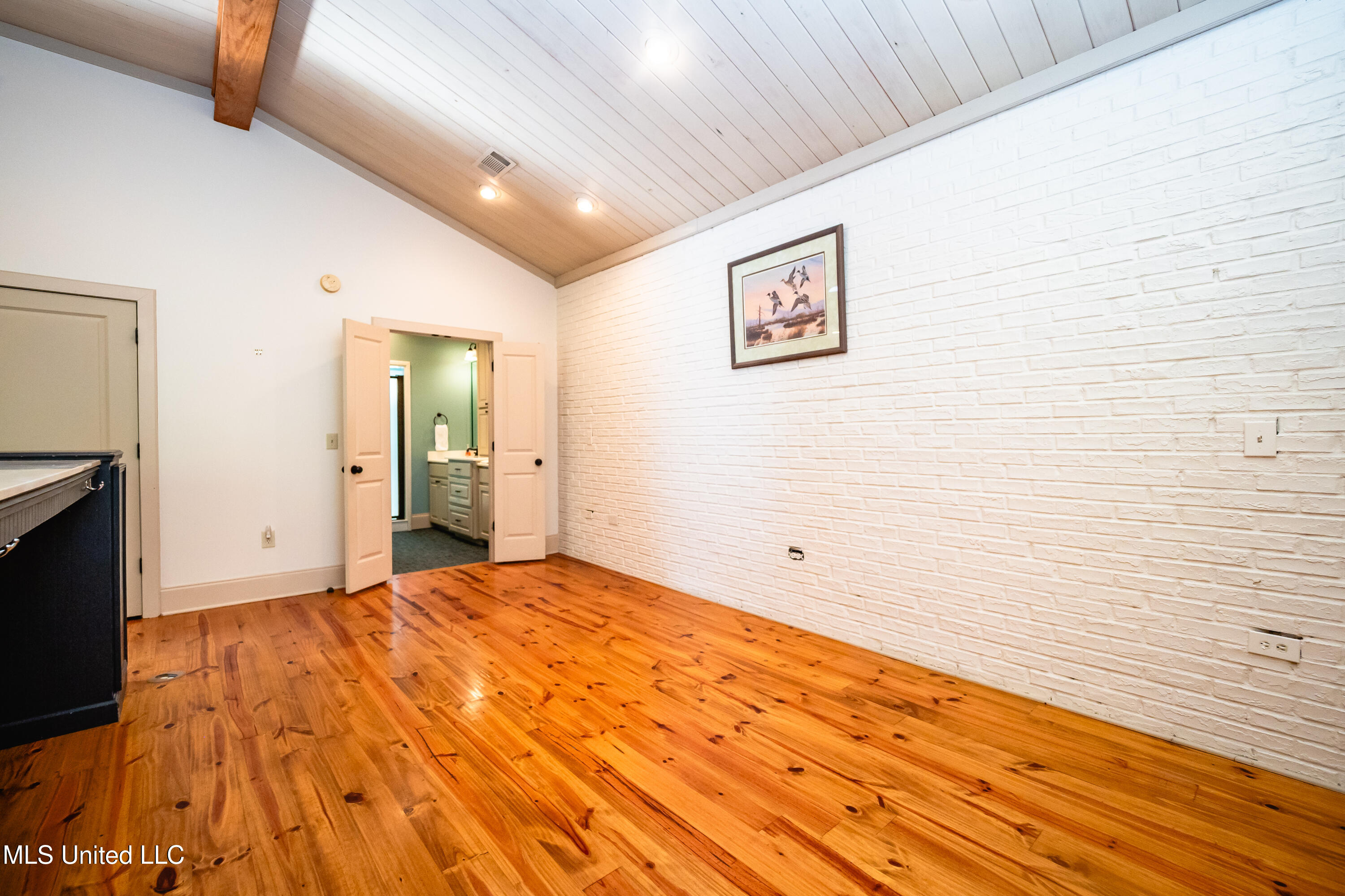 6147 Wirtz Road Property Photo 43