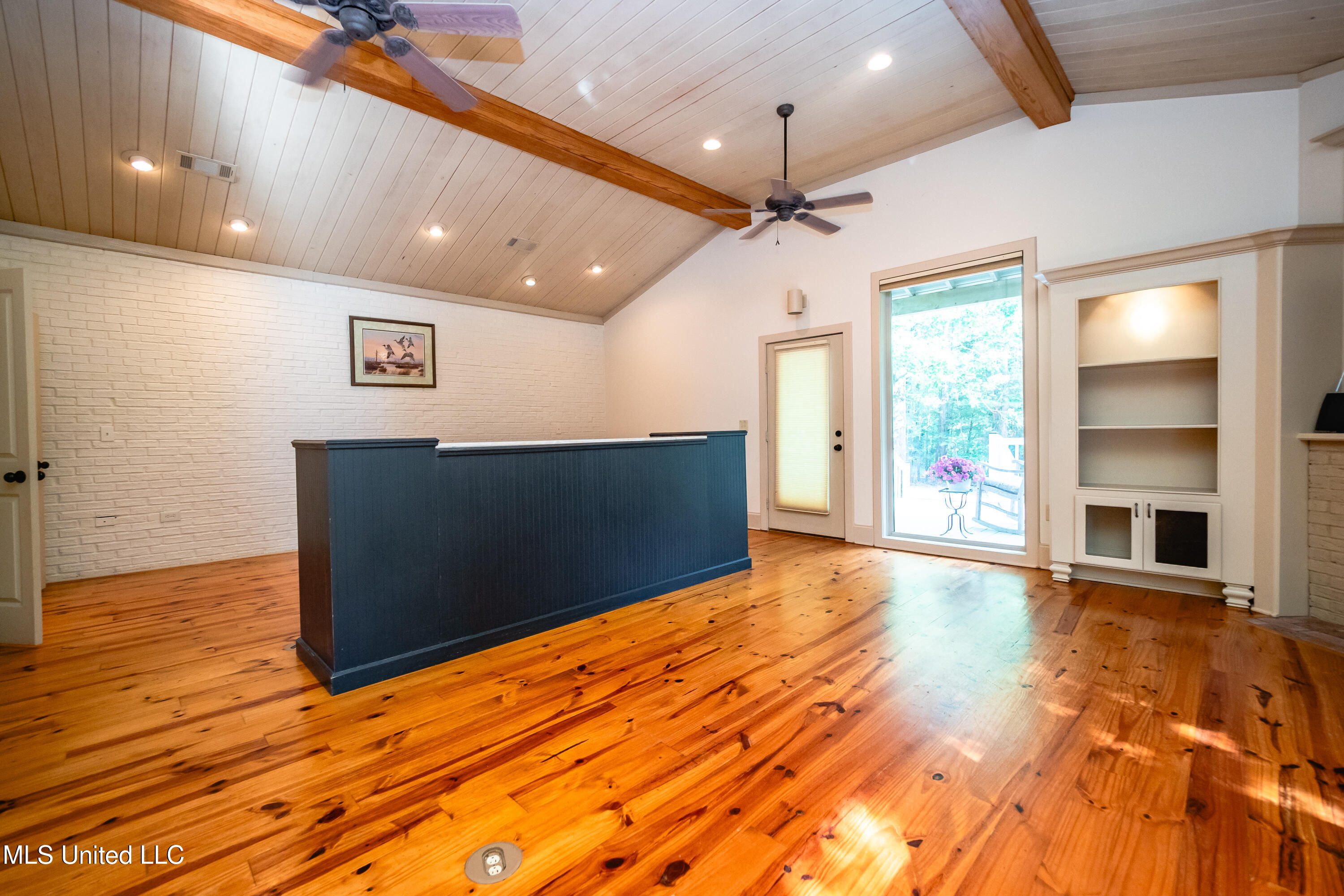6147 Wirtz Road Property Photo 44