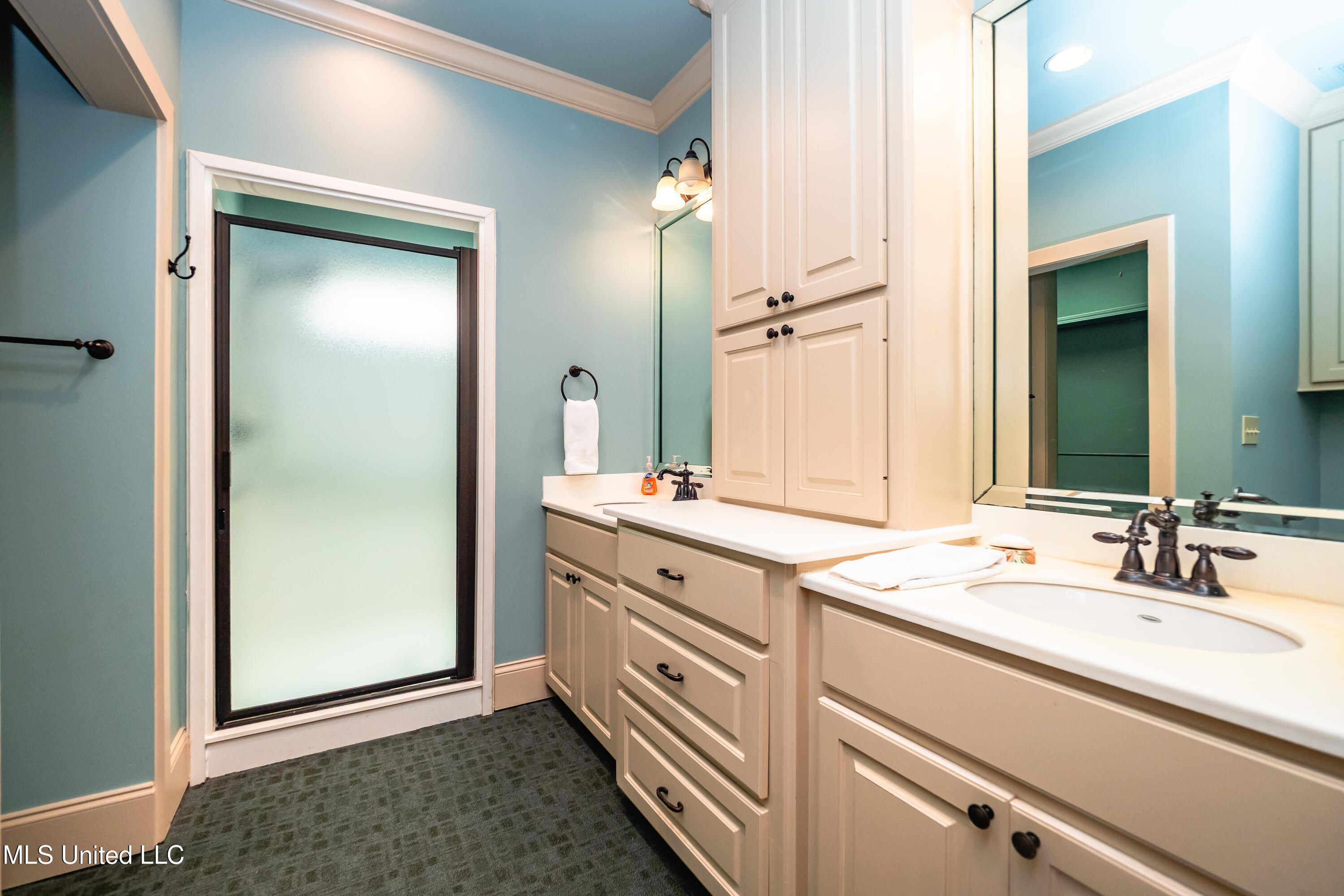 6147 Wirtz Road Property Photo 45