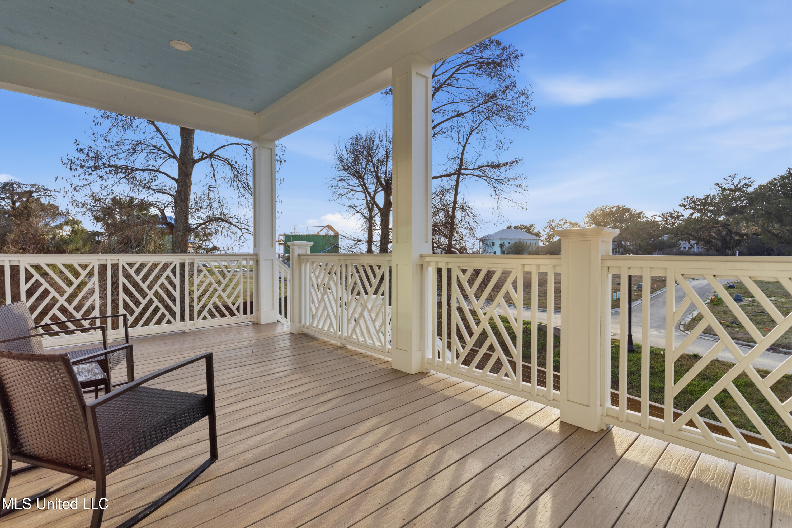 419 Martin Avenue Property Photo 8