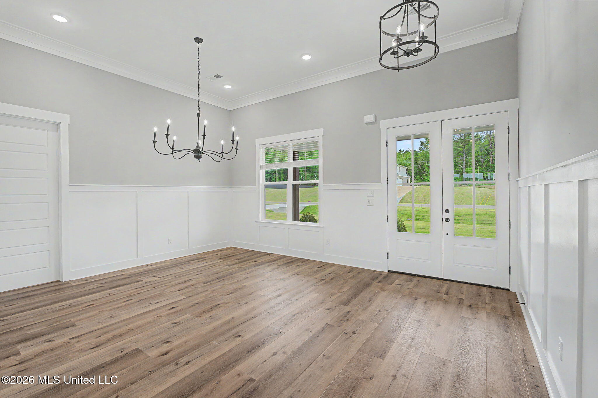 2401 Lauren Way Property Photo 6