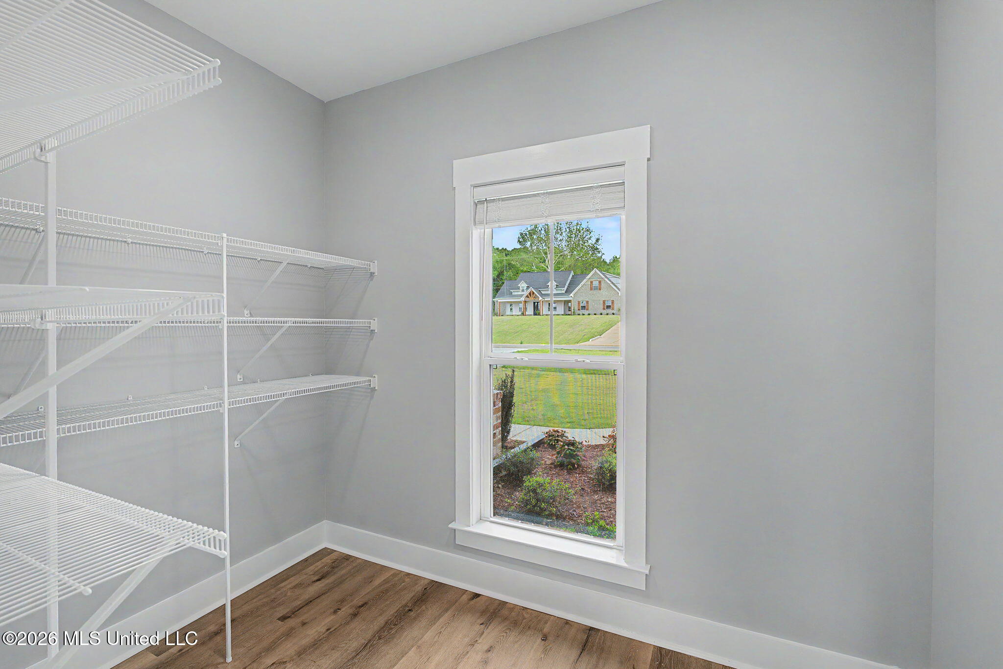 2401 Lauren Way Property Photo 13
