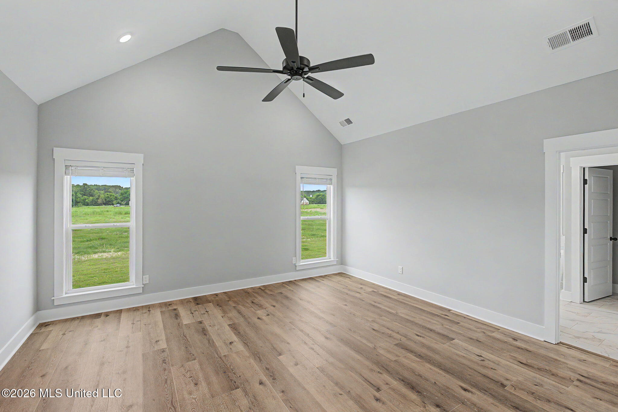 2401 Lauren Way Property Photo 15