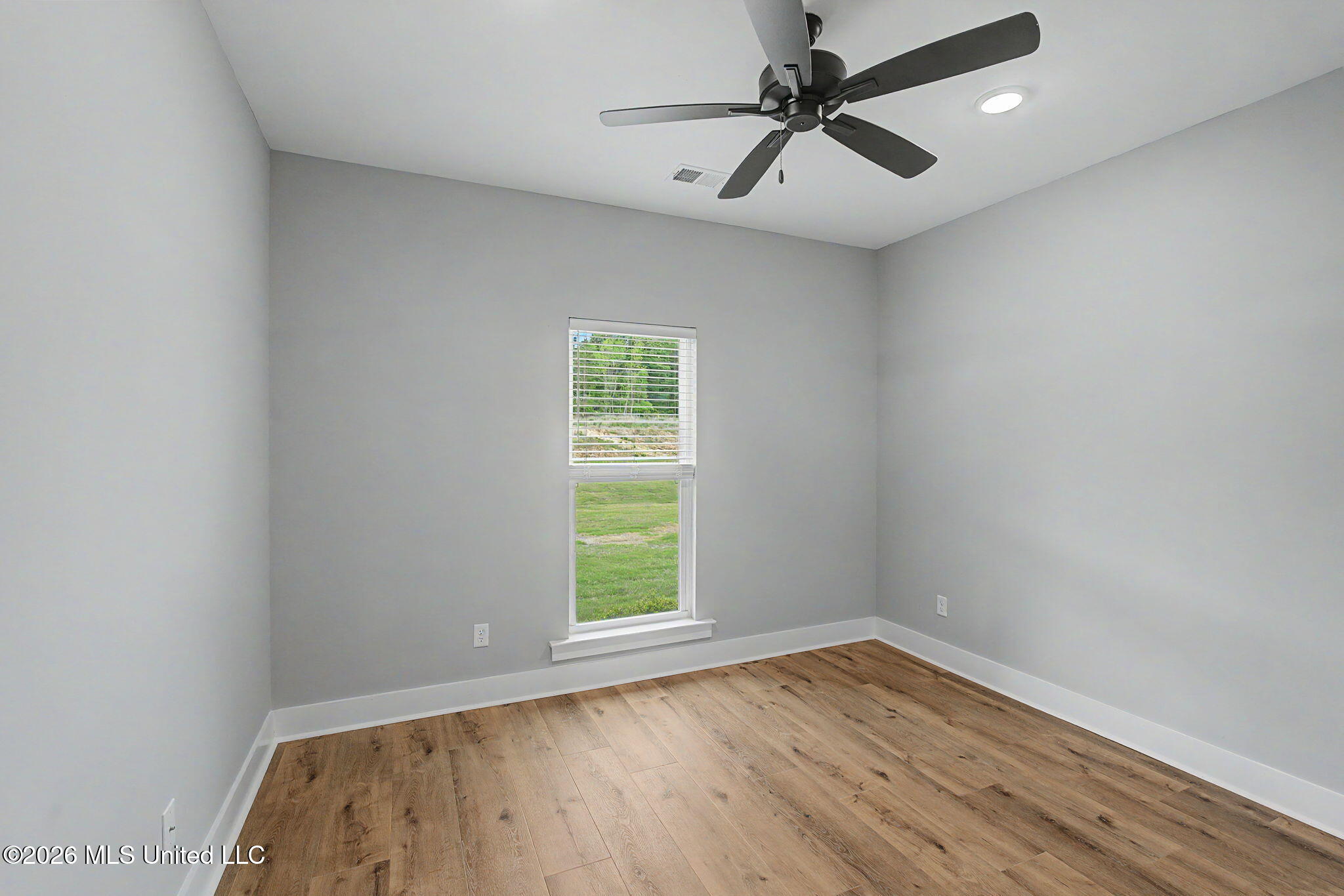 2401 Lauren Way Property Photo 22
