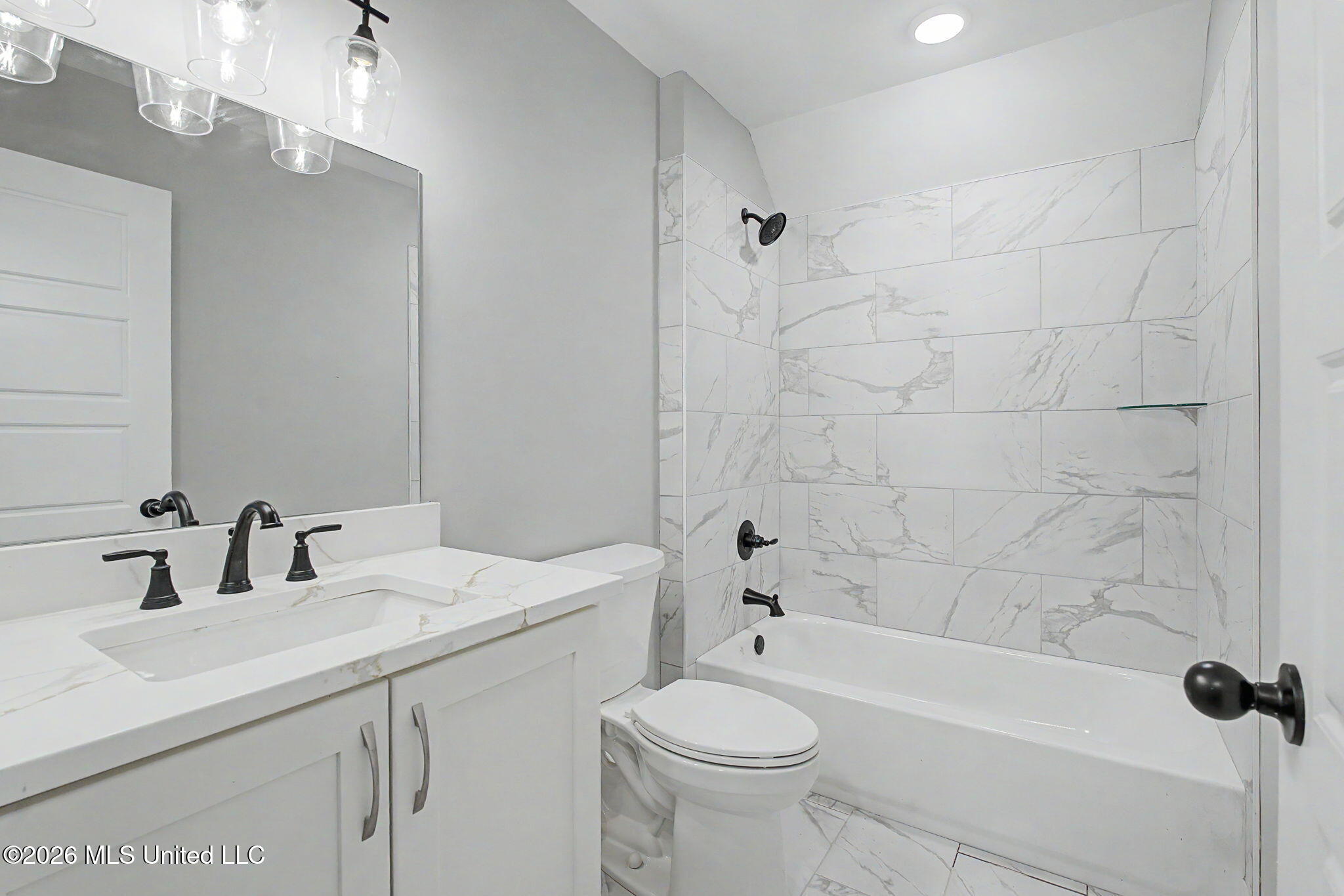 2401 Lauren Way Property Photo 25