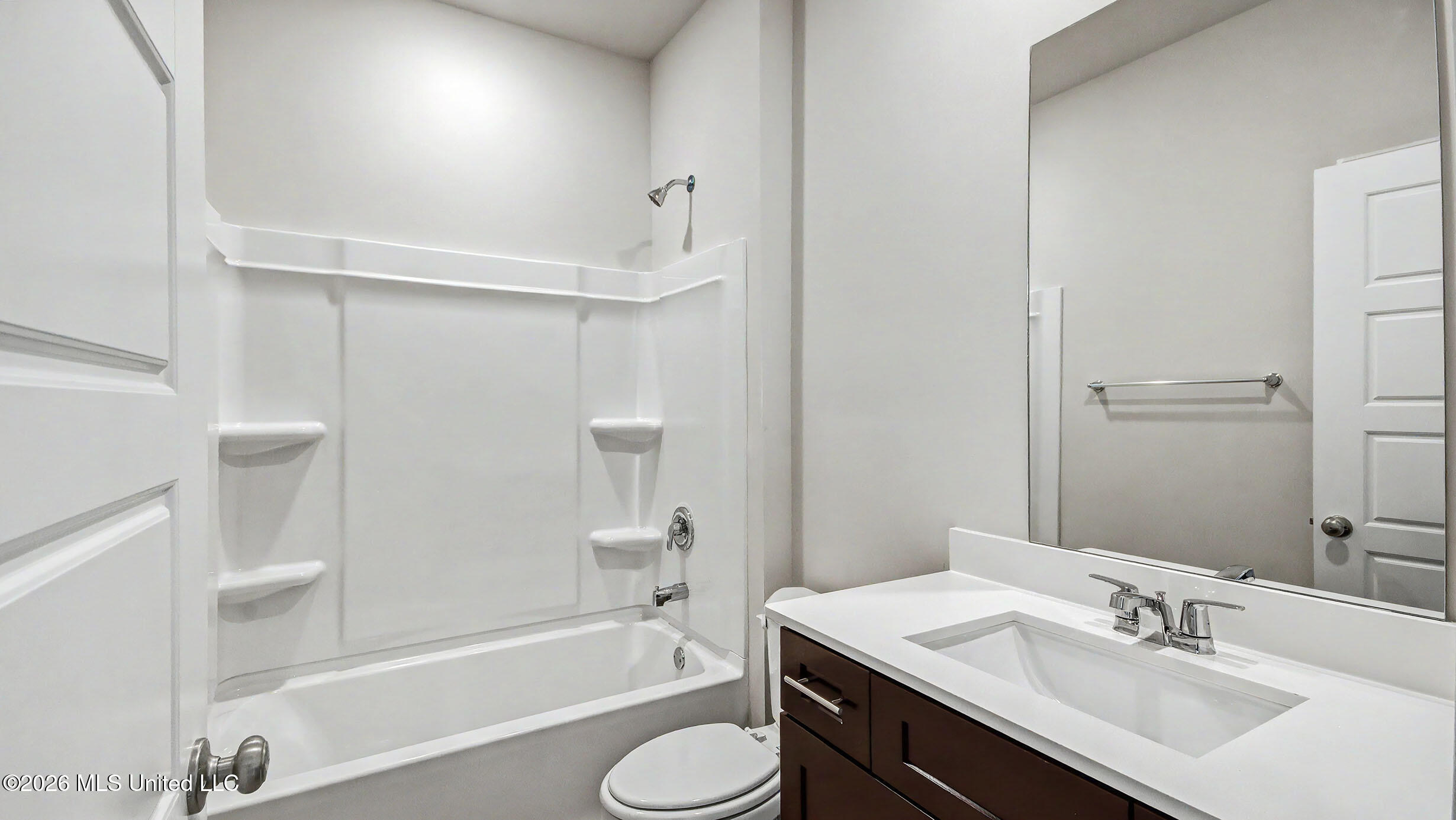 566 Edenberg Bend Property Photo 40