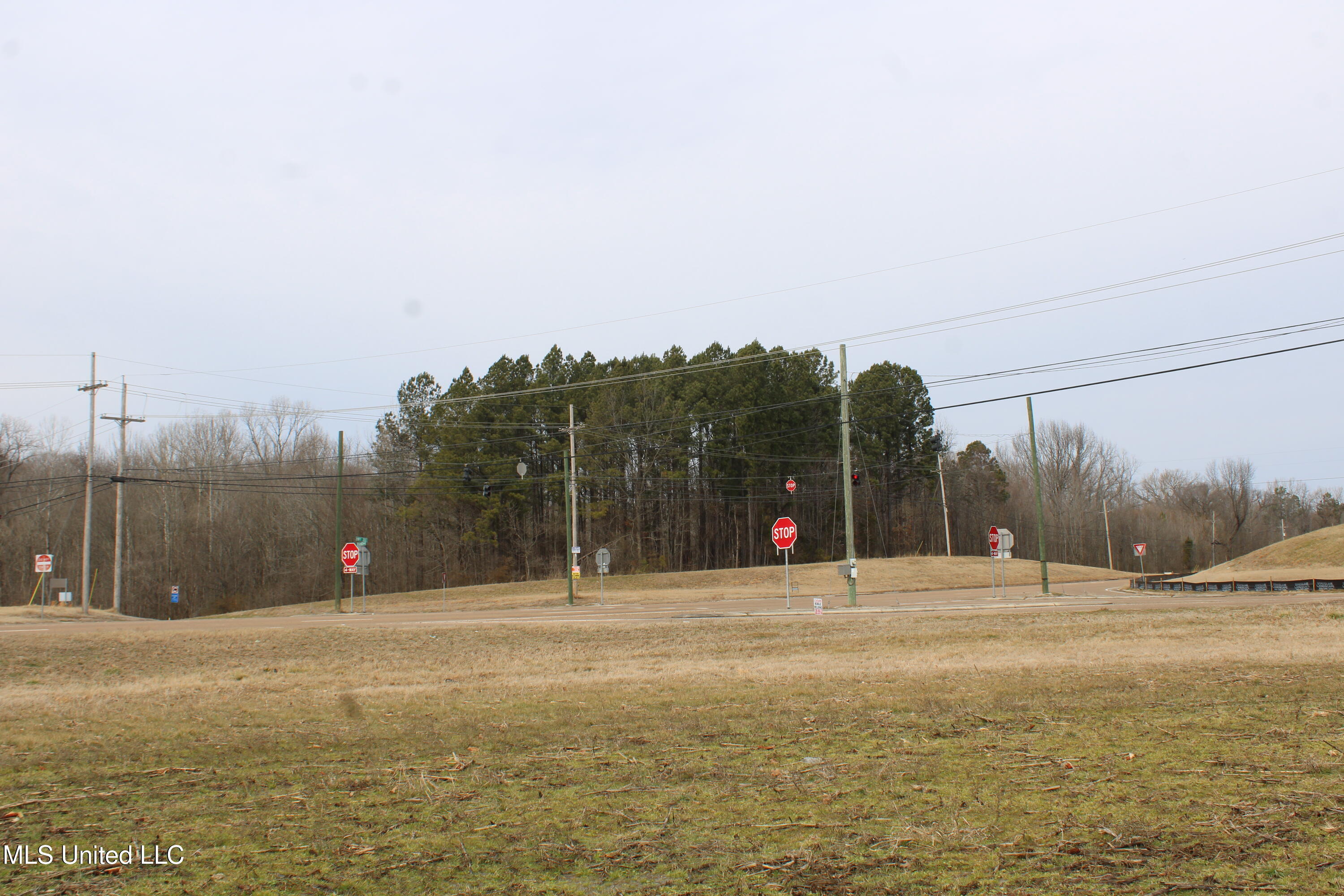 5000 Church Road Property Photo 16