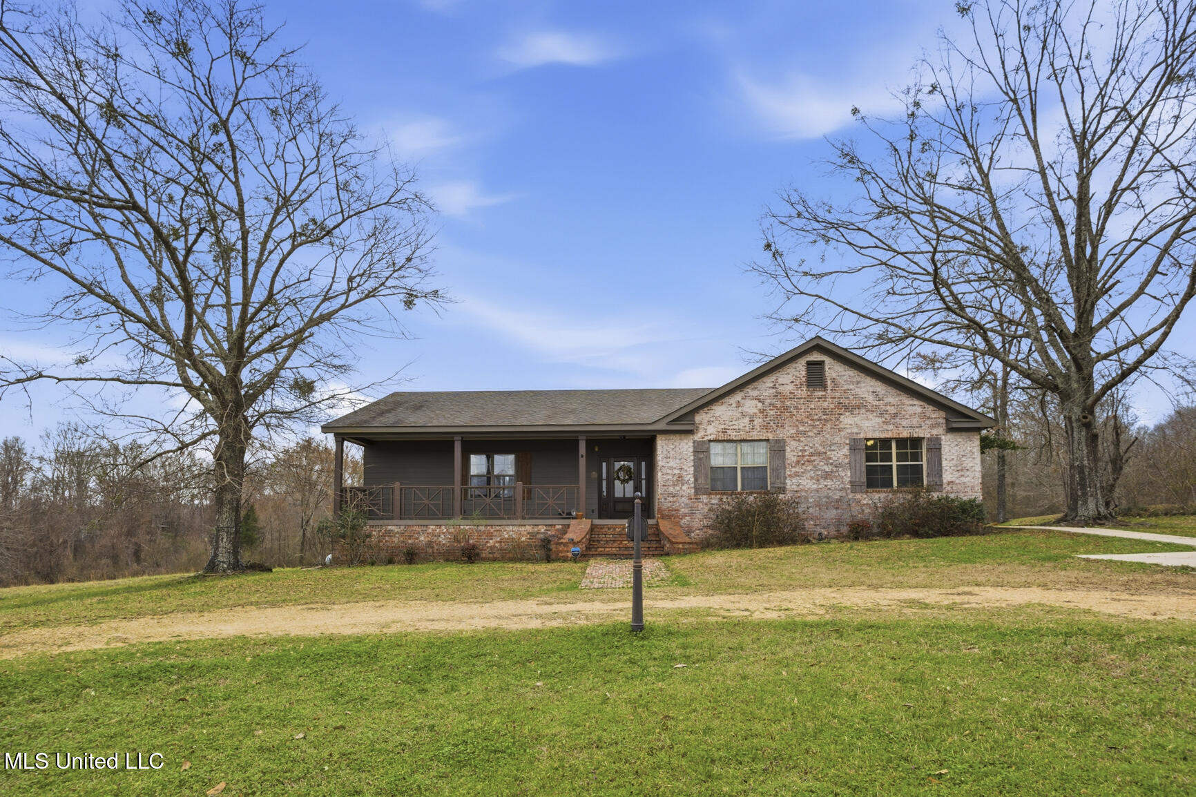 1038 W Gallatin Road Property Photo 1