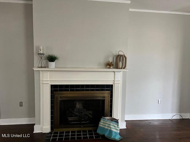 1846 Howard Street Property Photo 5
