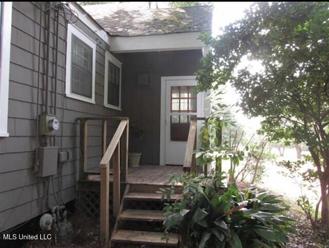 1846 Howard Street Property Photo 18