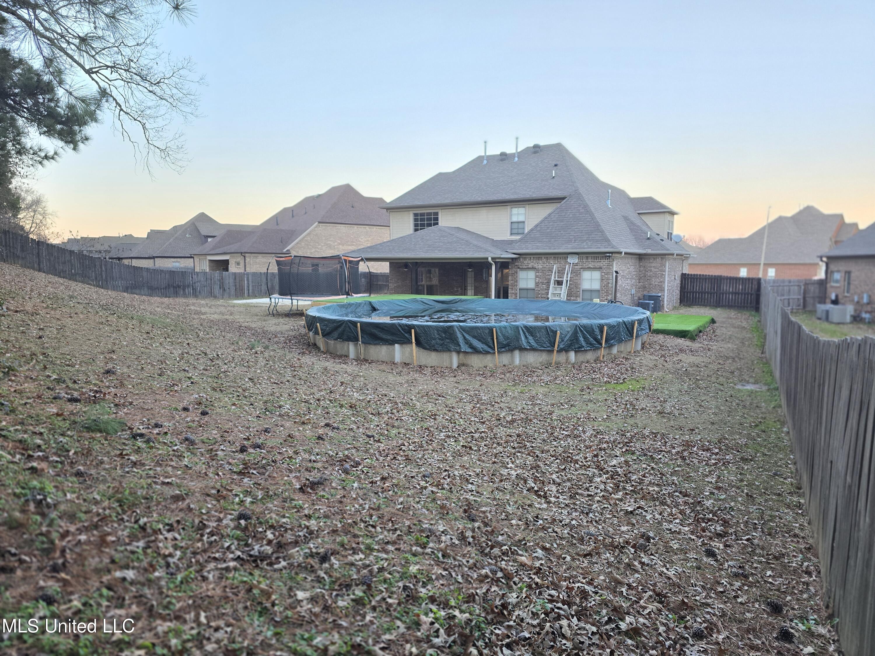 3327 Chateau Pointe Boulevard Property Photo 9