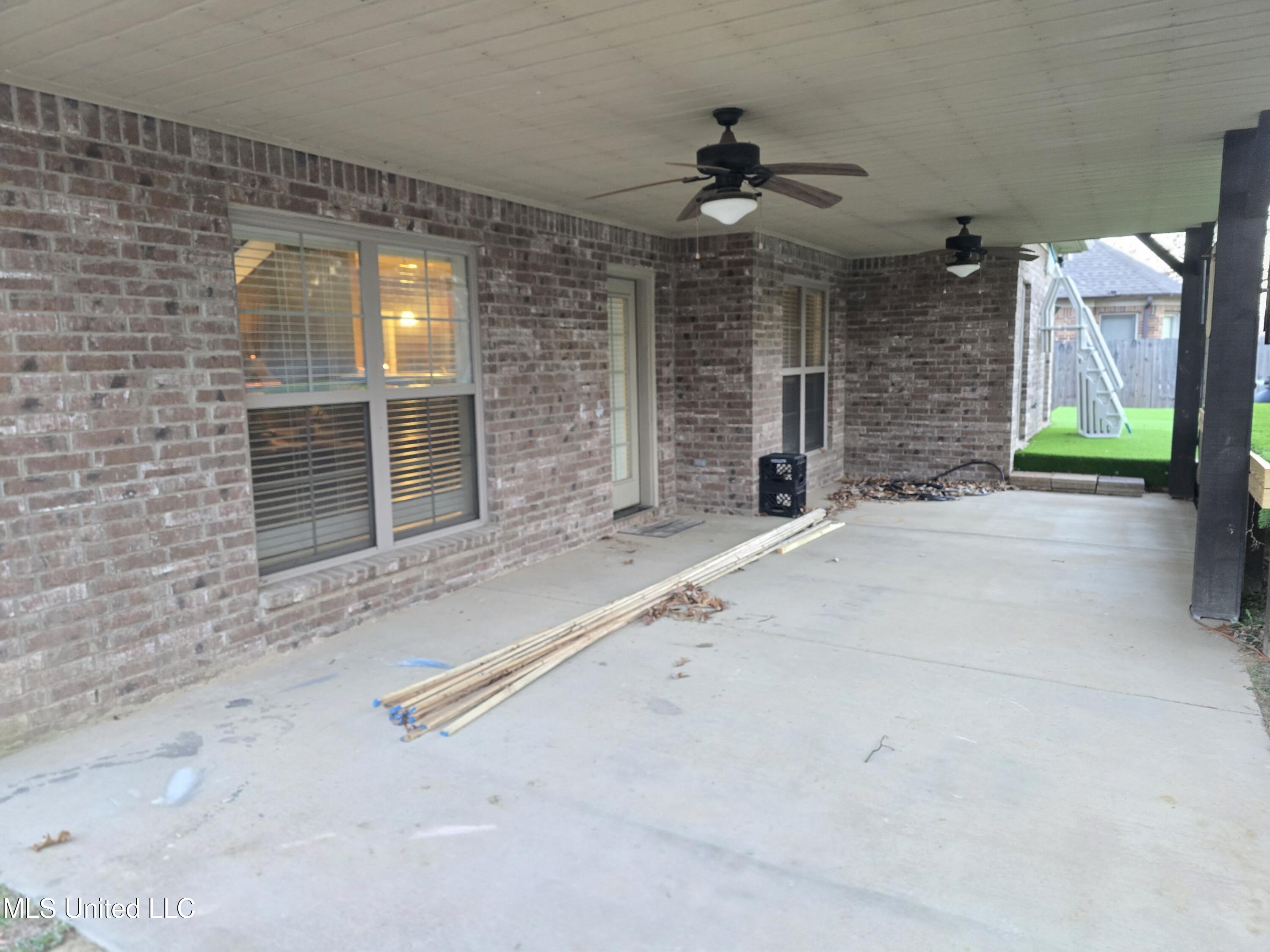 3327 Chateau Pointe Boulevard Property Photo 19