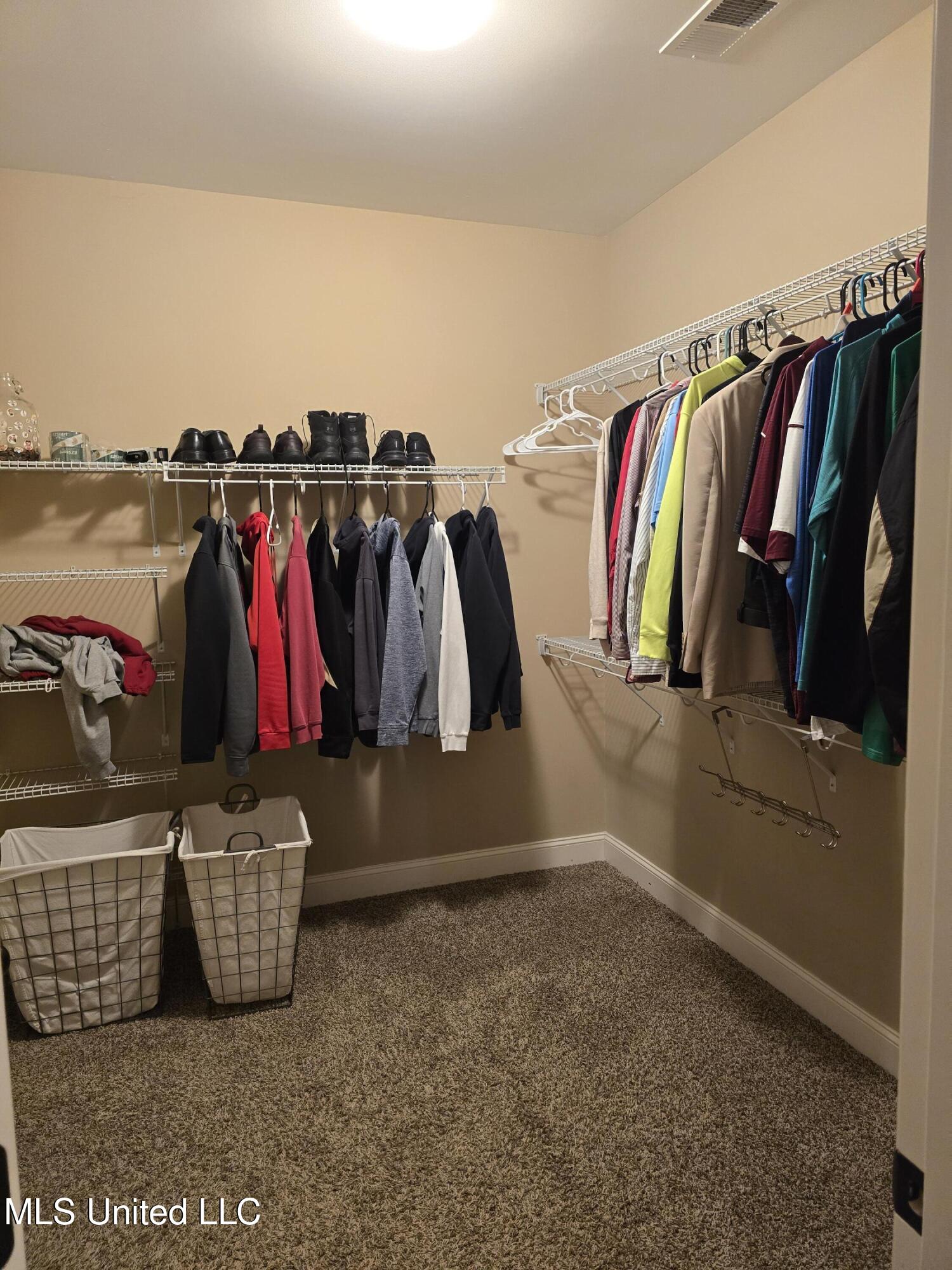 3327 Chateau Pointe Boulevard Property Photo 23
