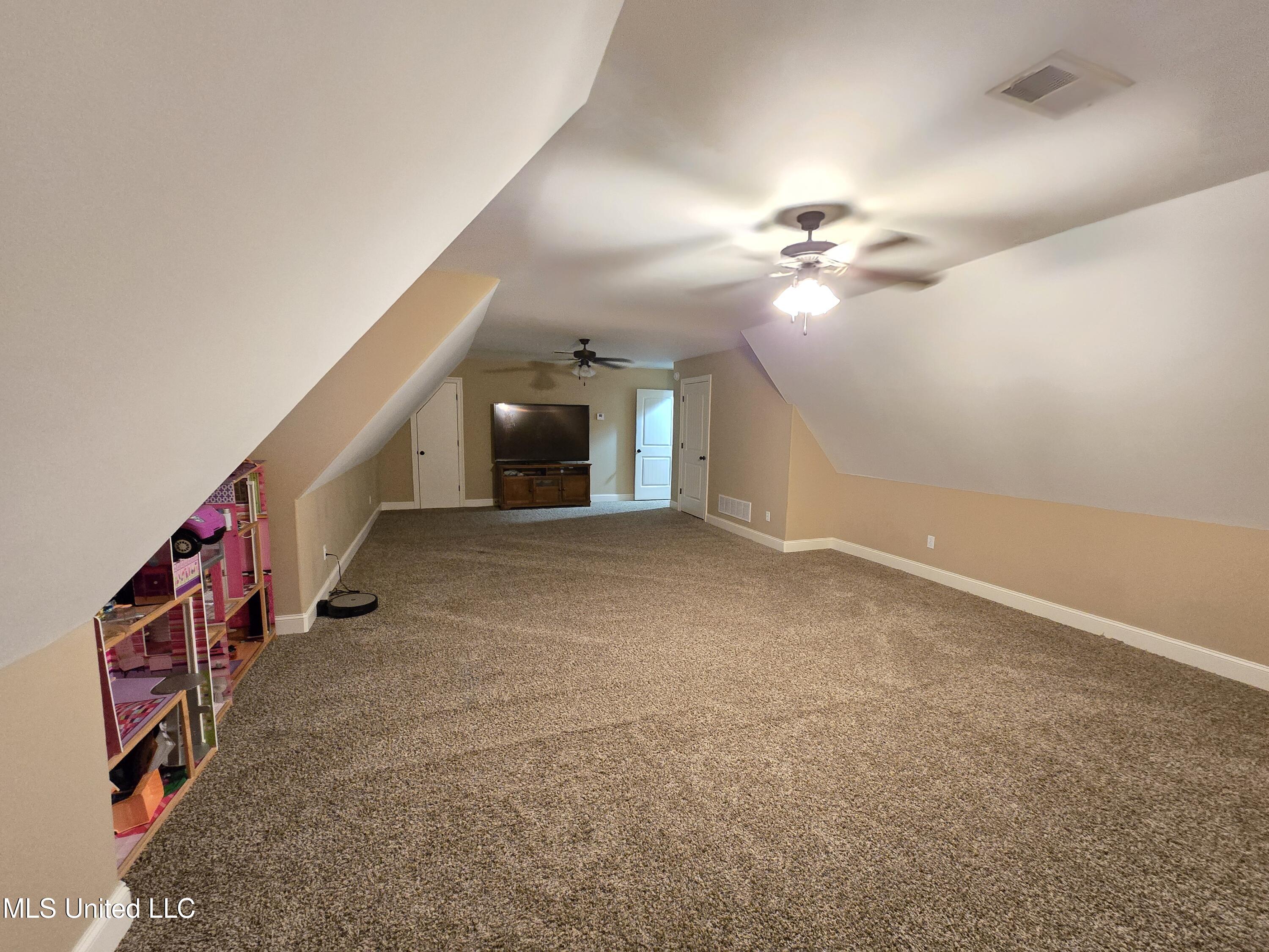 3327 Chateau Pointe Boulevard Property Photo 30