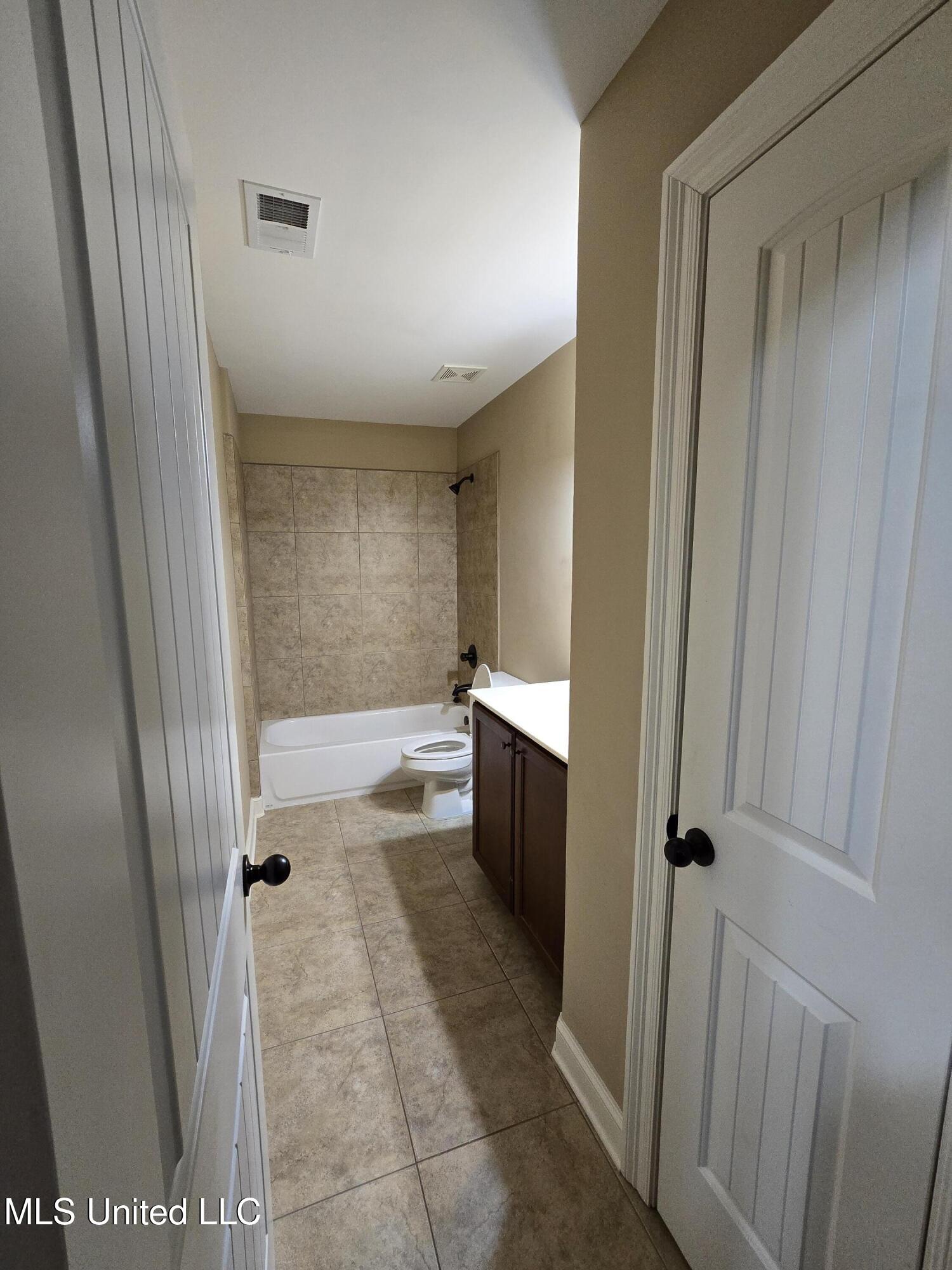 3327 Chateau Pointe Boulevard Property Photo 32