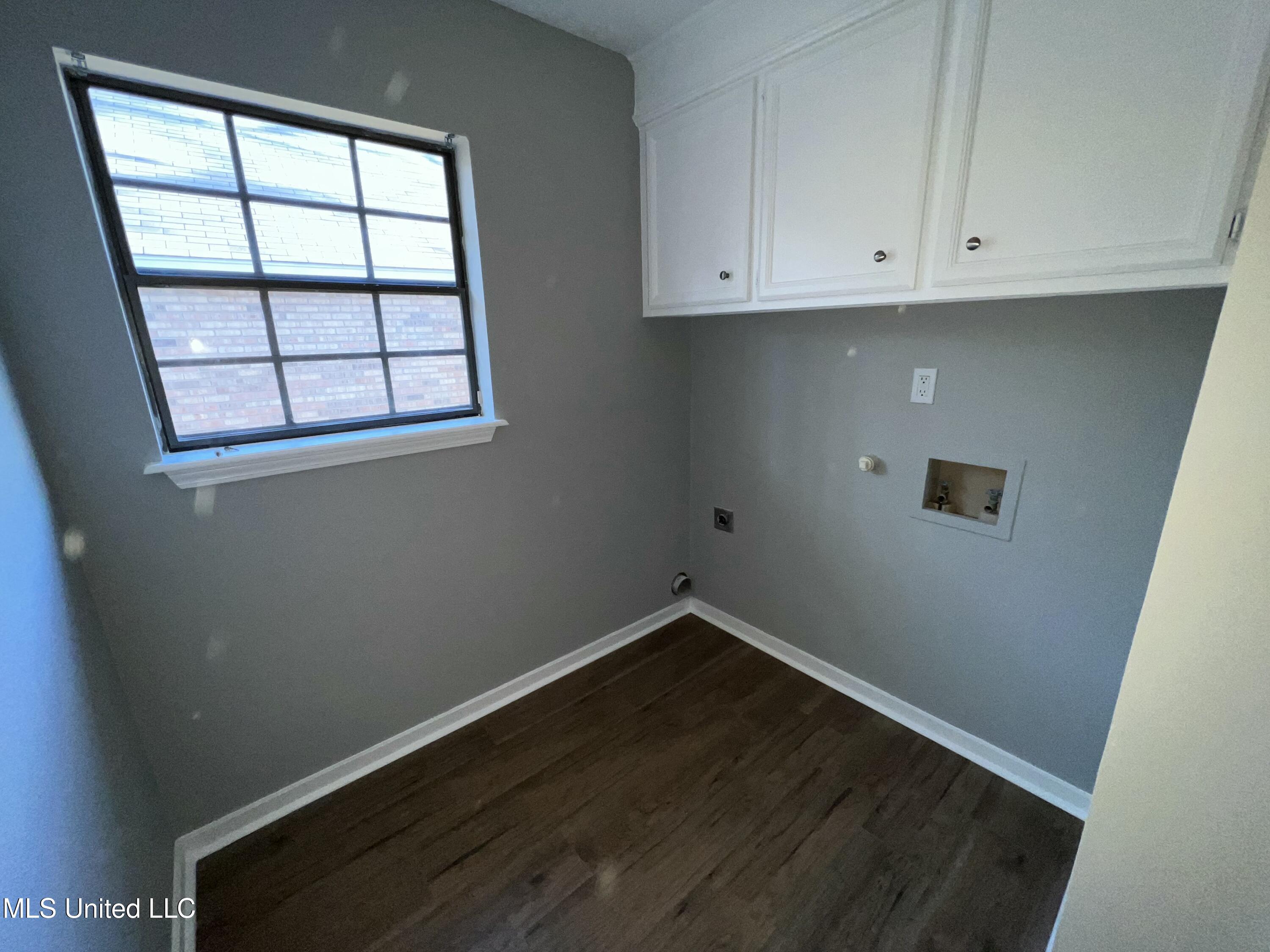 8 Ridgeway Place Property Photo 8