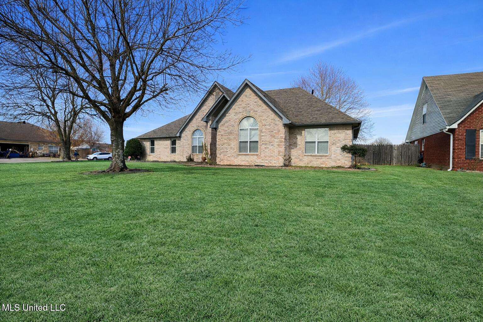 6568 Braybourne Main Property Photo 1