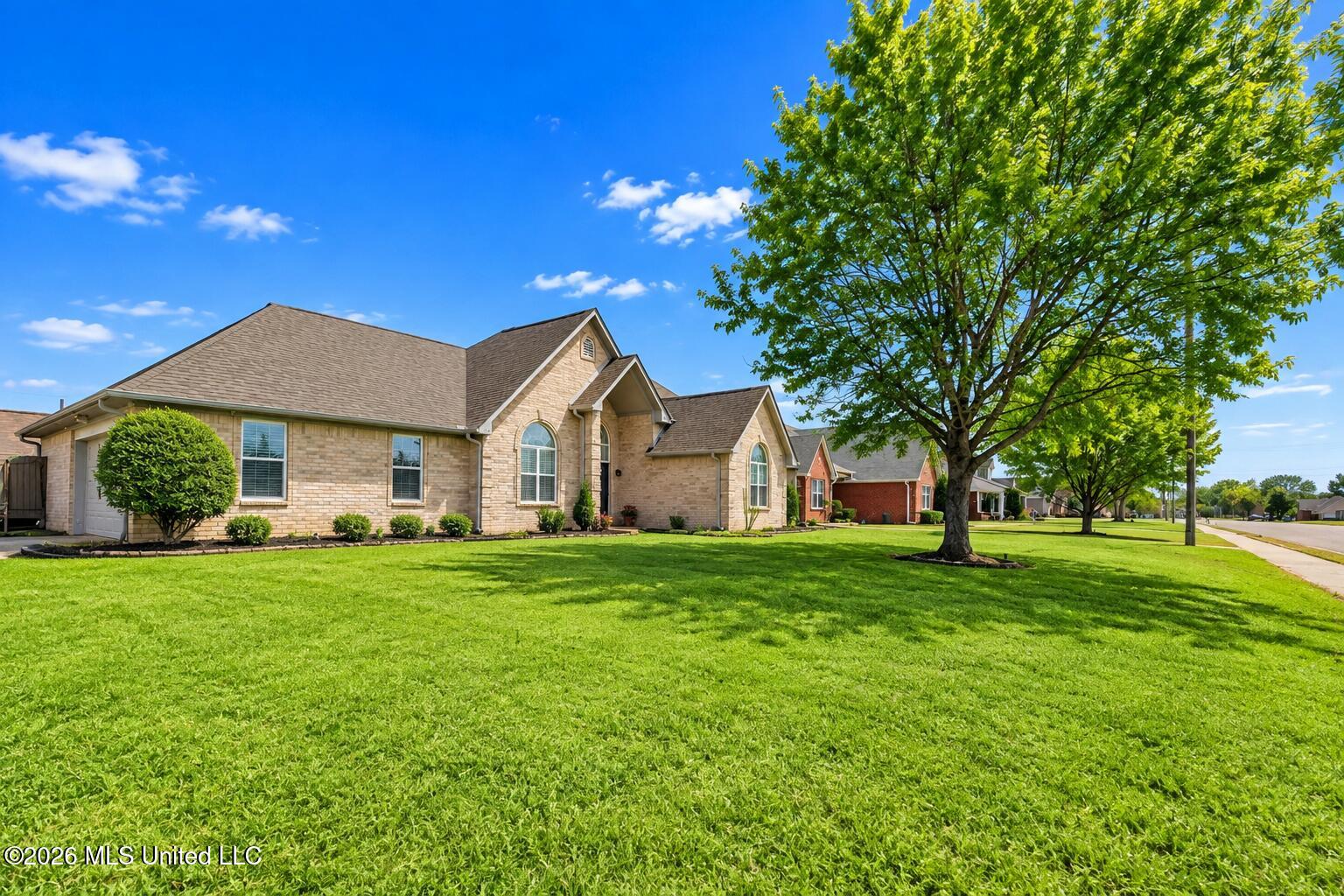 6568 Braybourne Main Property Photo 1