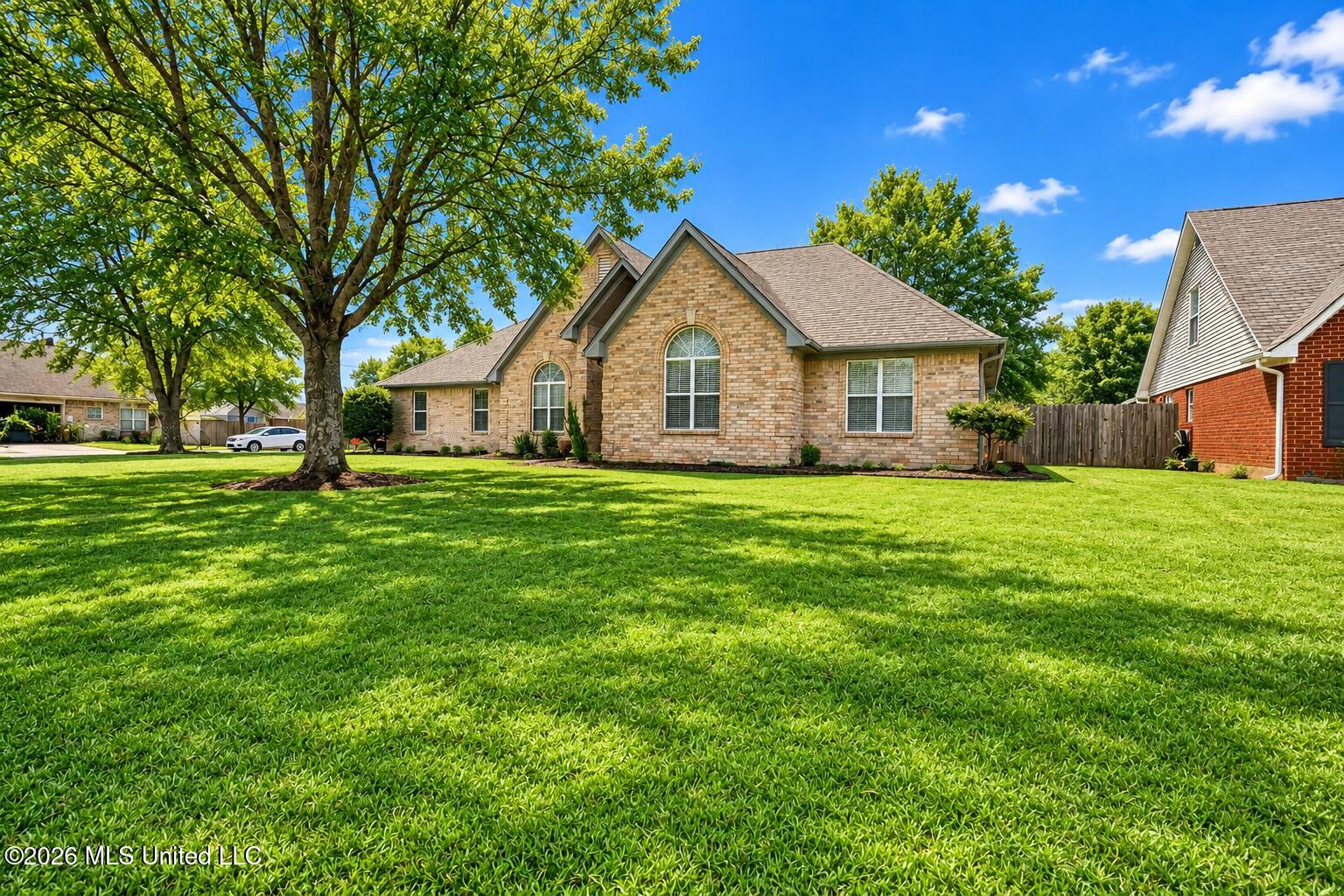 6568 Braybourne Main Property Photo 2