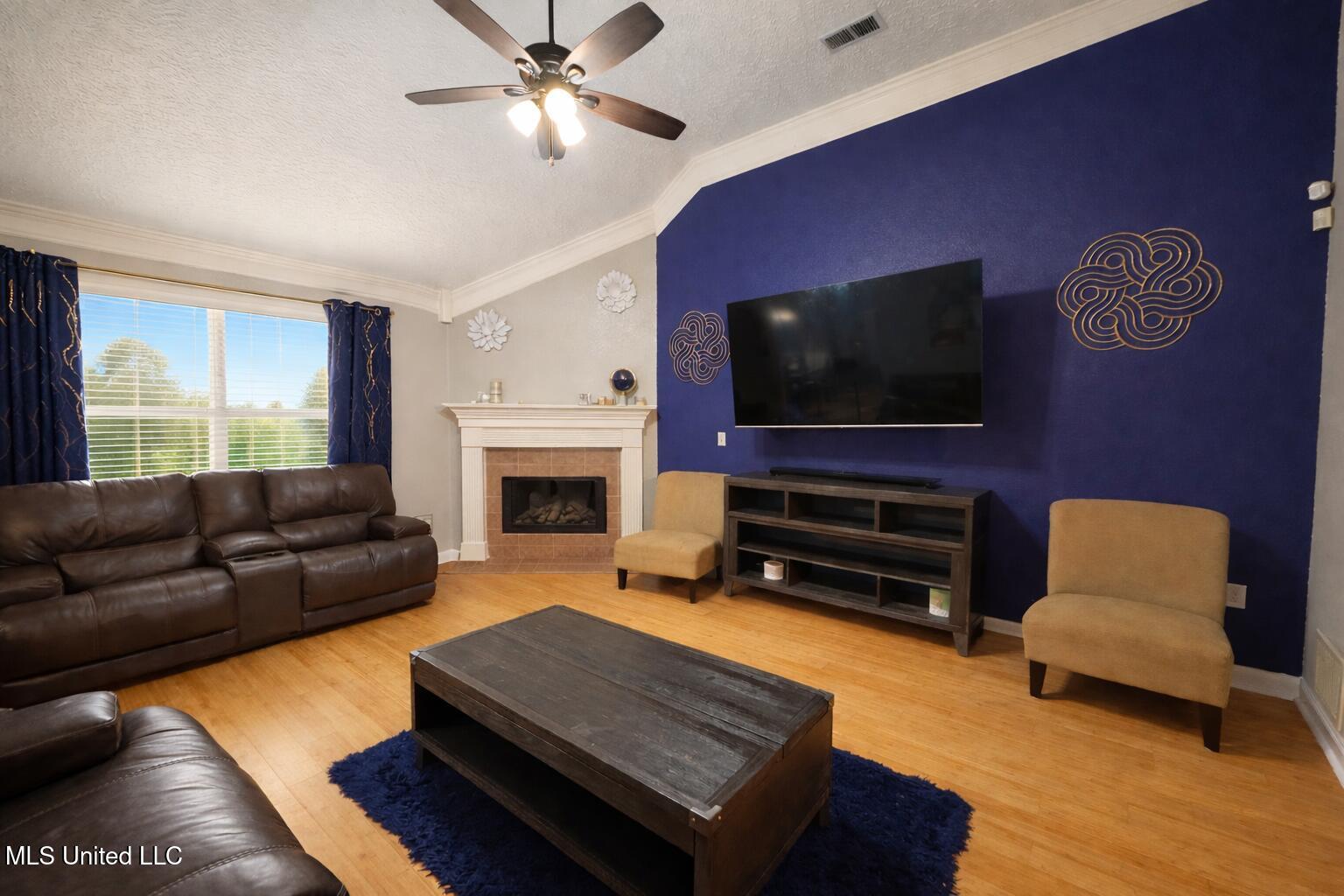 6568 Braybourne Main Property Photo 6