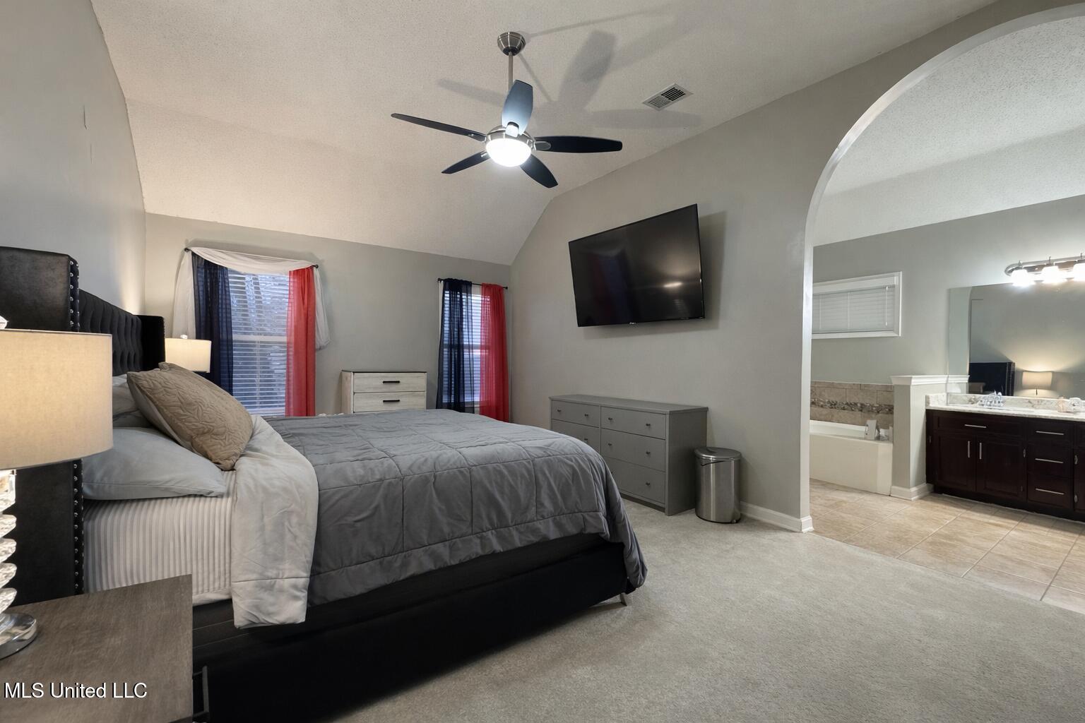 6568 Braybourne Main Property Photo 13