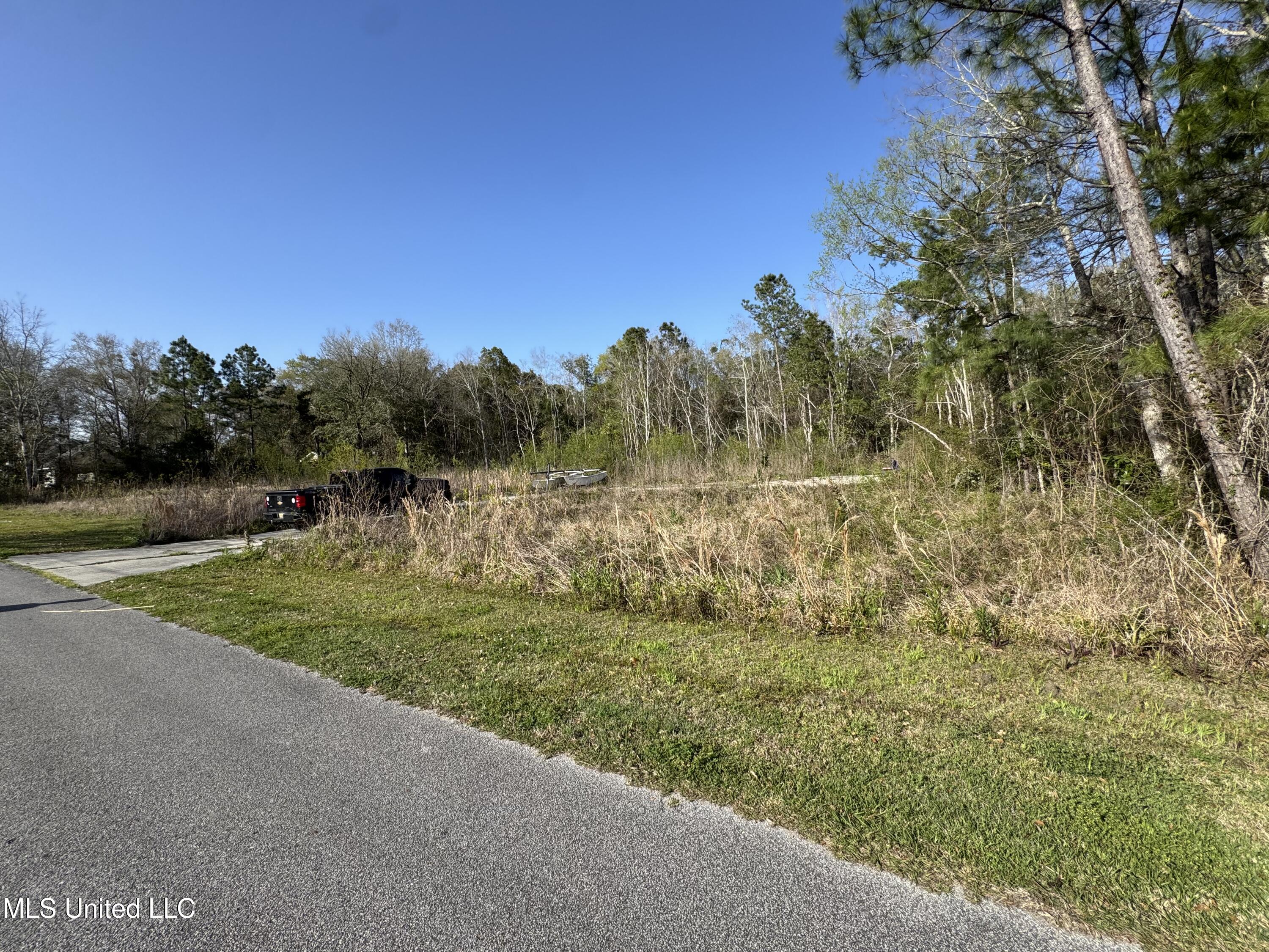 196 Vacation Lane Property Photo 5